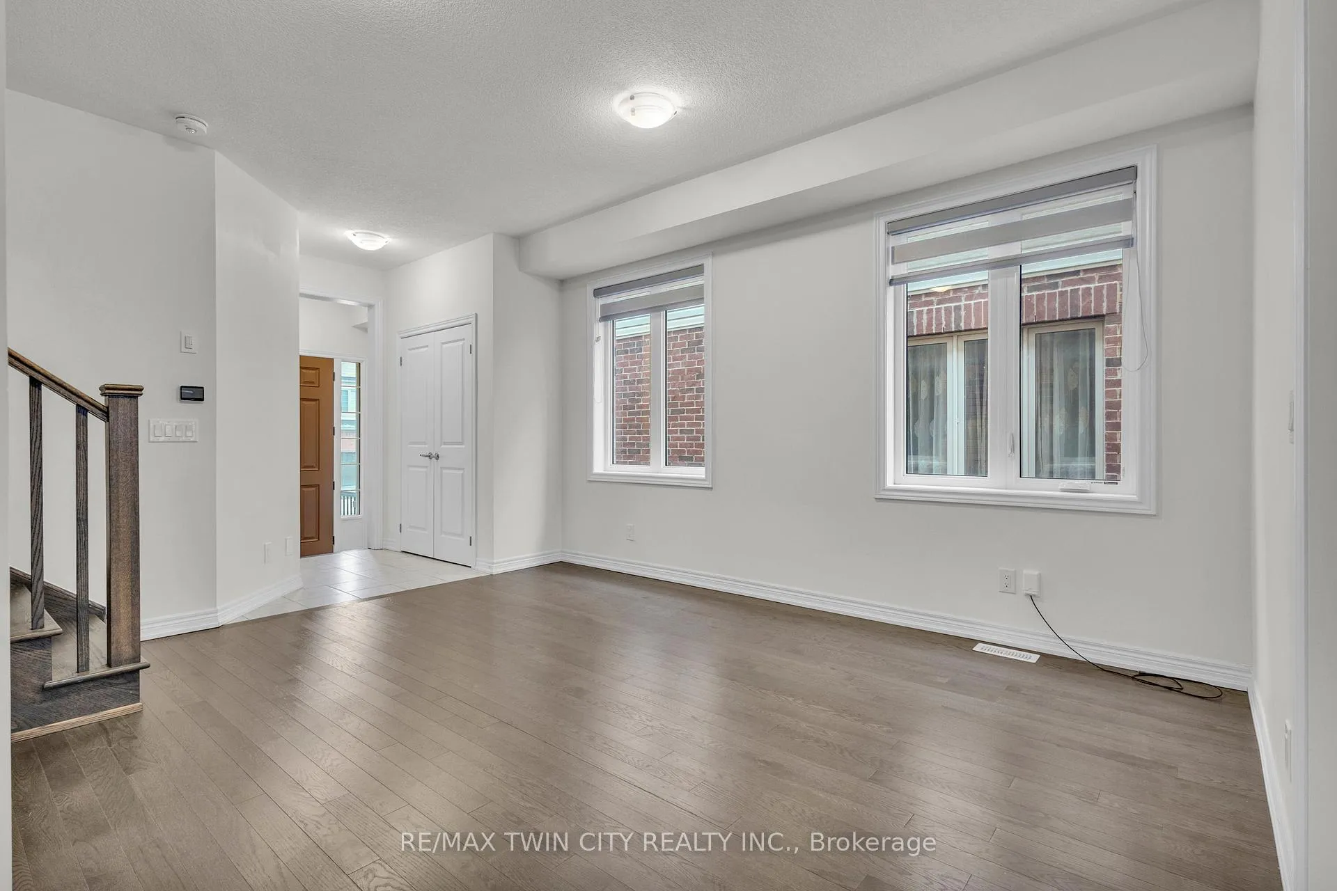 Photo 12 of 10 Georgina Street, Kitchener — HOMEH