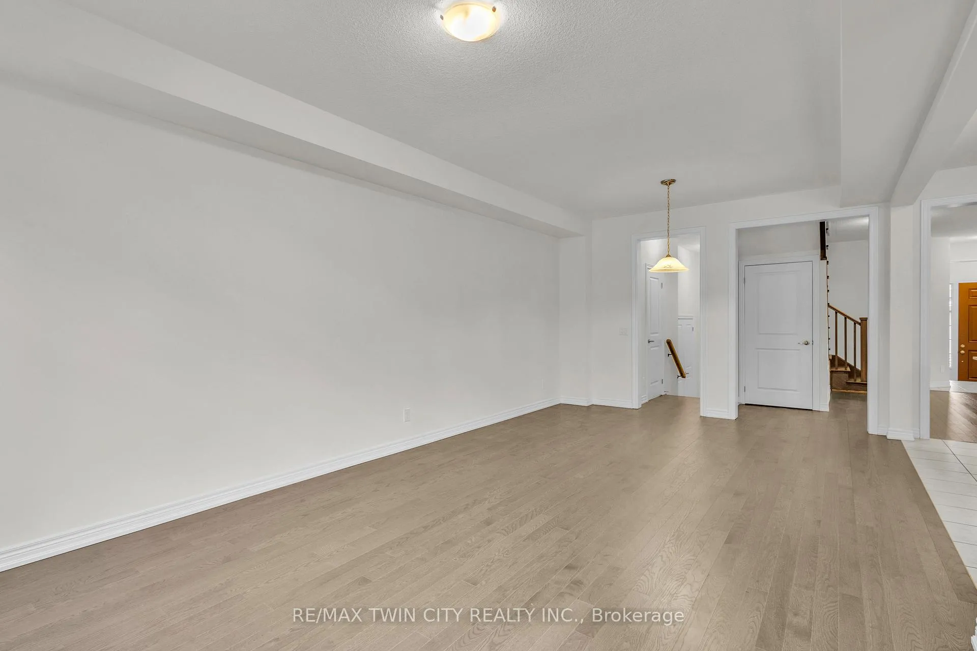 Photo 19 of 10 Georgina Street, Kitchener — HOMEH