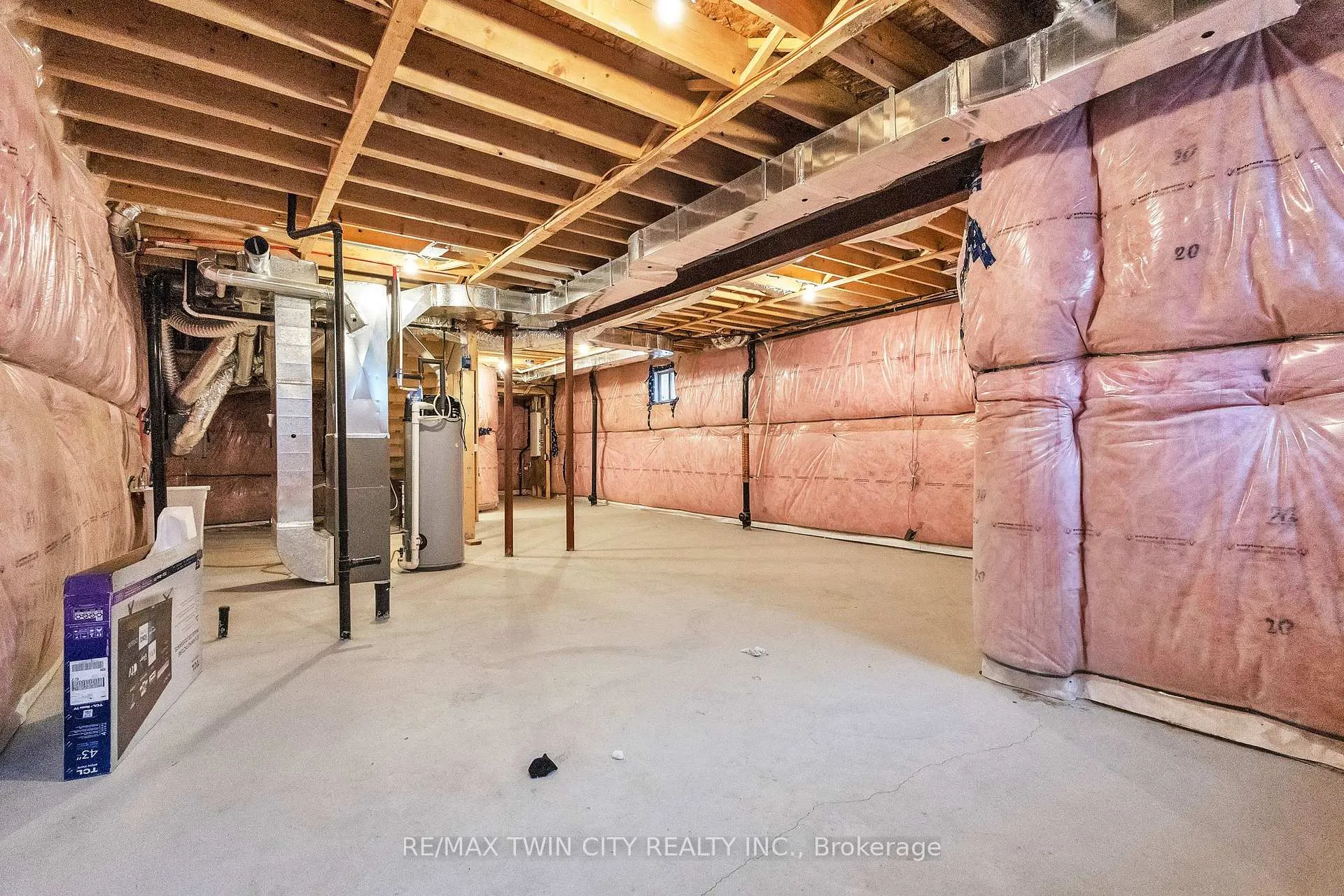 Photo 35 of 10 Georgina Street, Kitchener — HOMEH