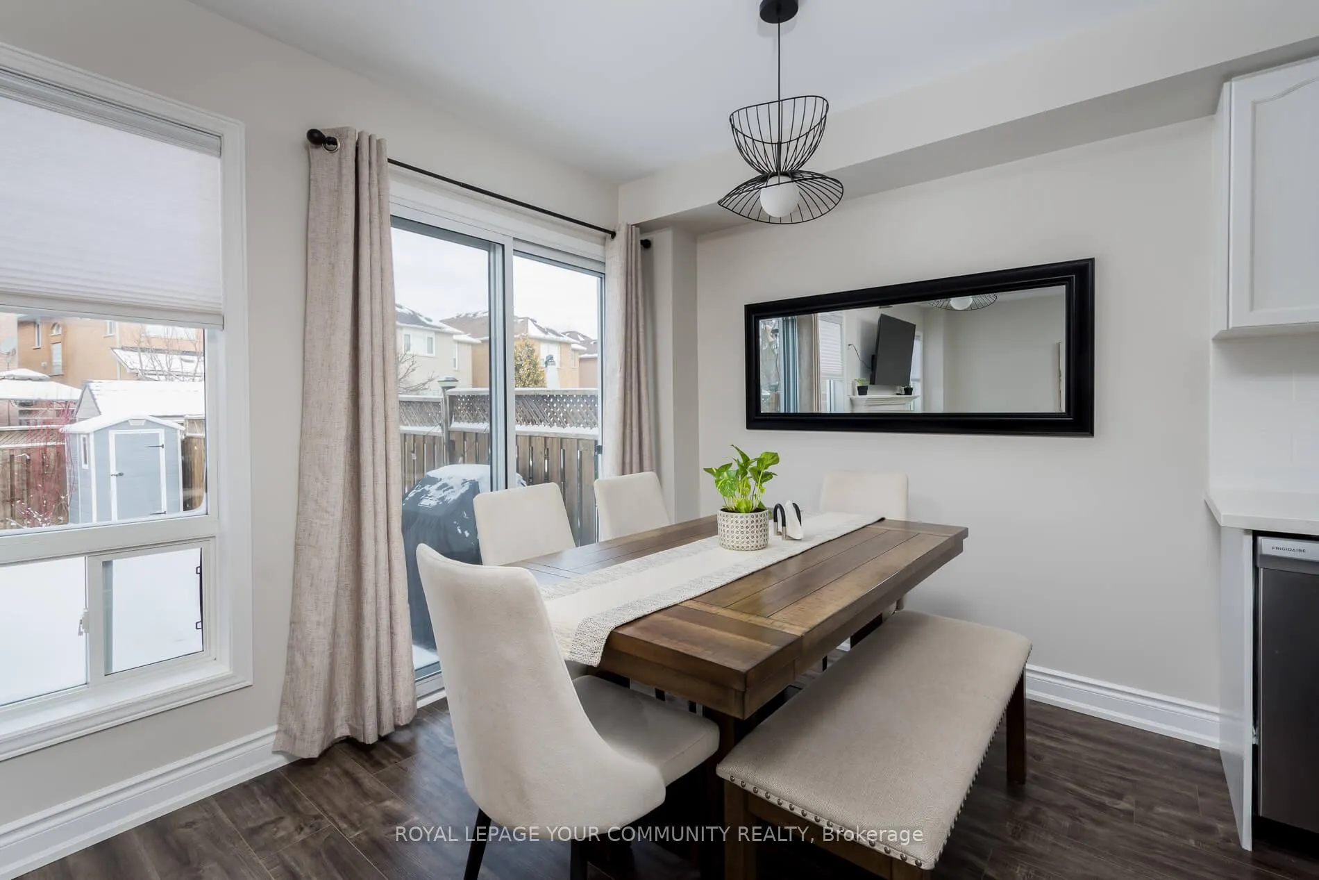 Photo 11 of 107 Frank Johnston Road, Caledon, Bolton West — HOMEH