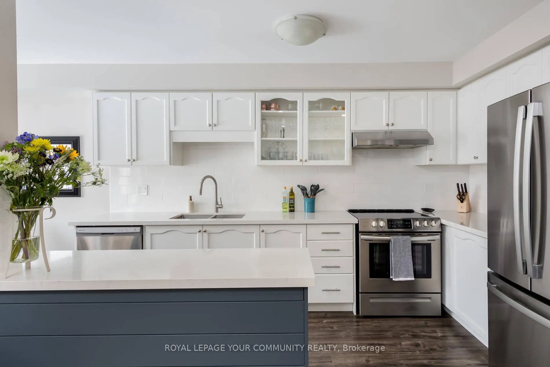 Photo 15 of 107 Frank Johnston Road, Caledon, Bolton West — HOMEH