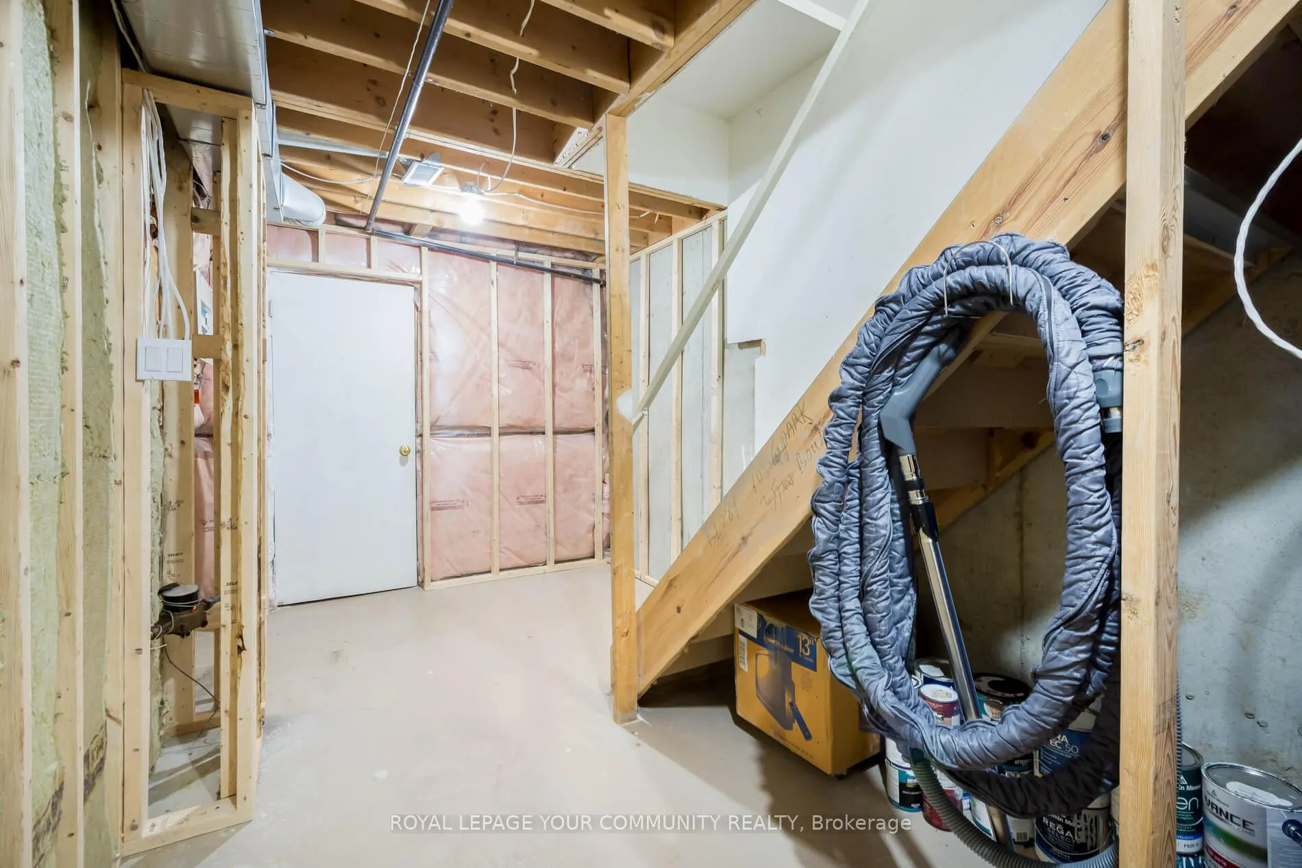 Photo 30 of 107 Frank Johnston Road, Caledon, Bolton West — HOMEH