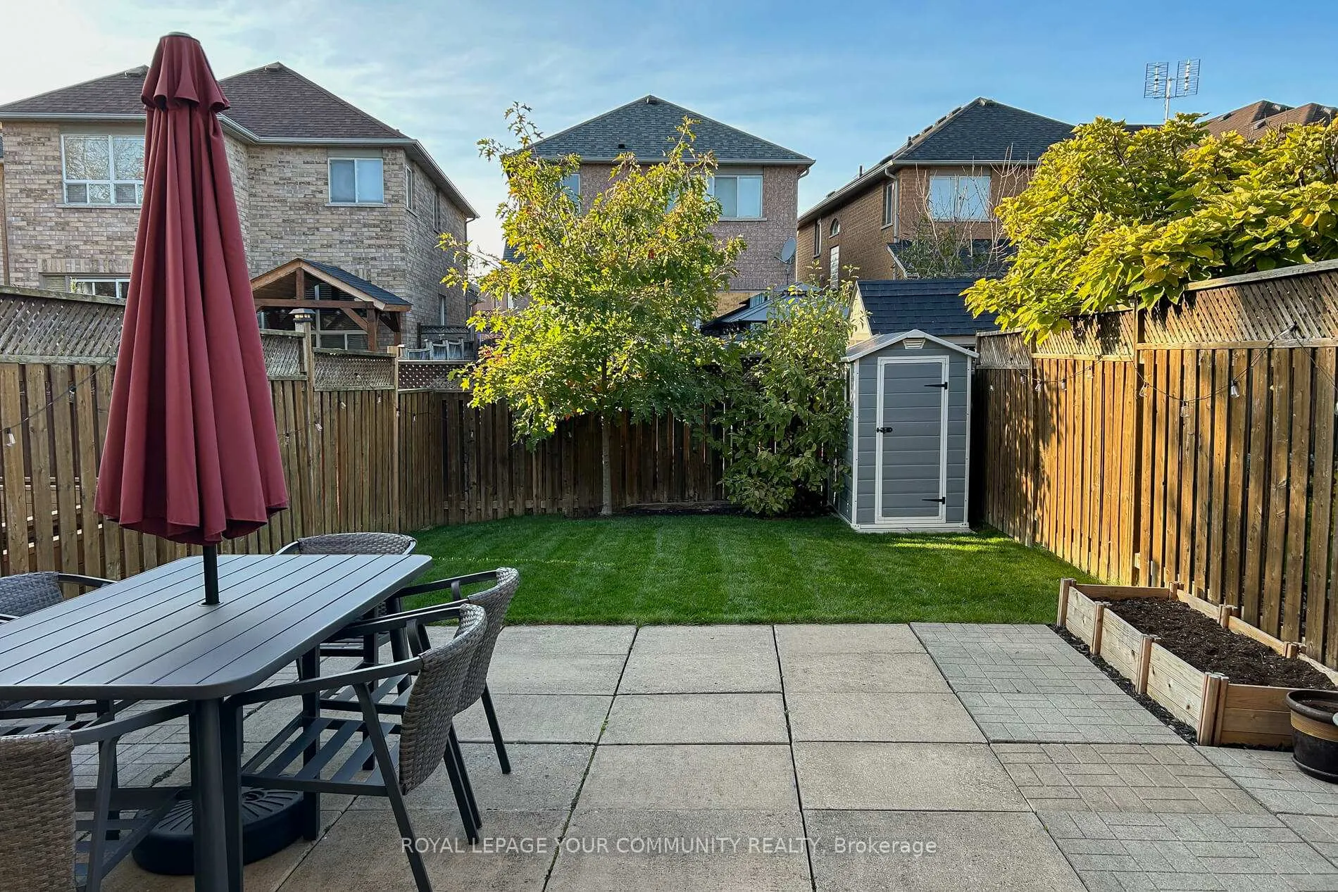 Photo 39 of 107 Frank Johnston Road, Caledon, Bolton West — HOMEH