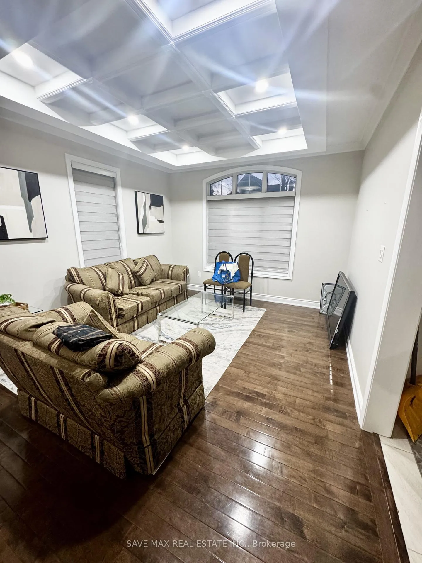 Photo 3 of 64 Louvain Drive, Brampton, Vales of Castlemore North — HOMEH