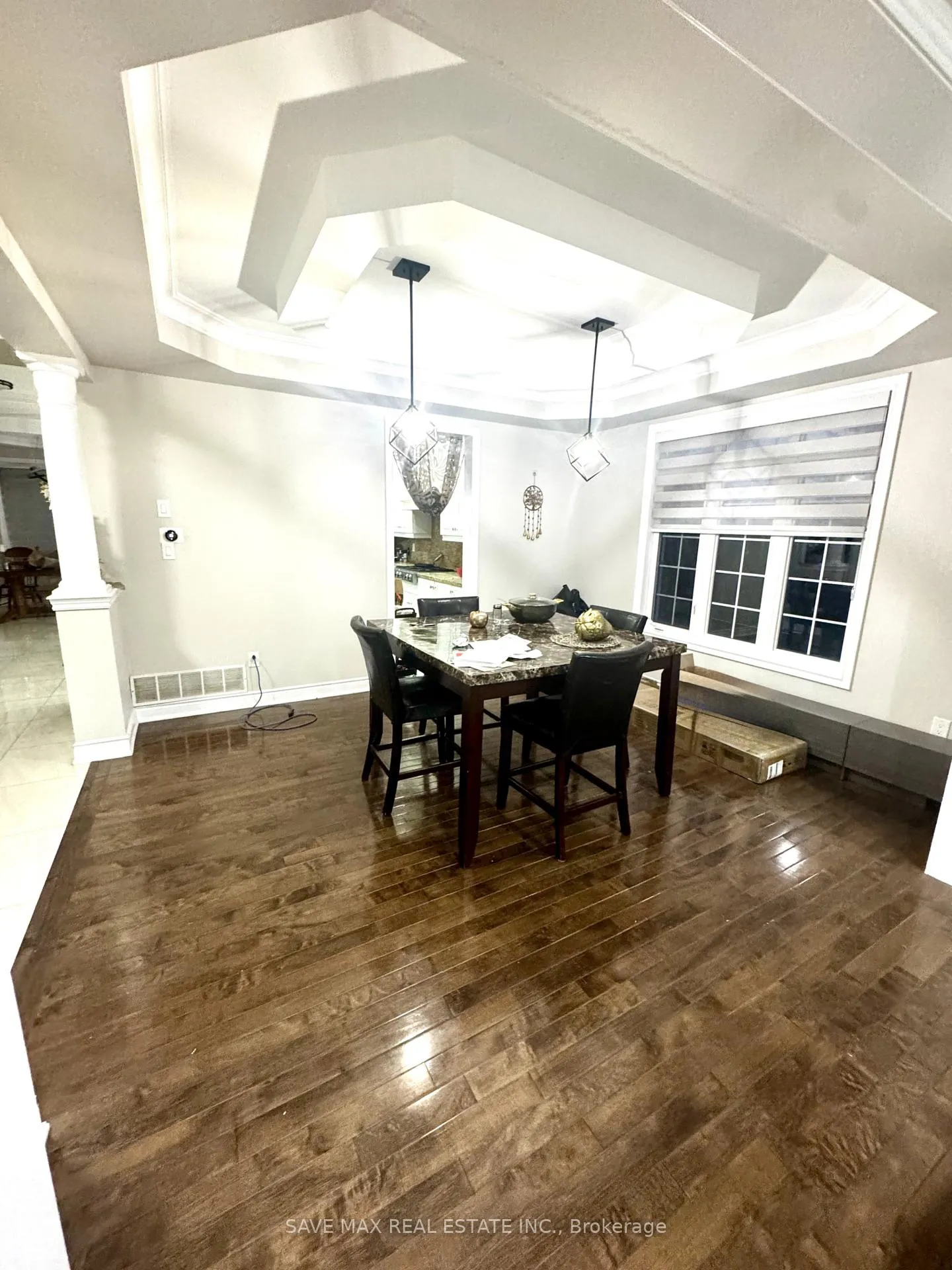 Photo 4 of 64 Louvain Drive, Brampton, Vales of Castlemore North — HOMEH