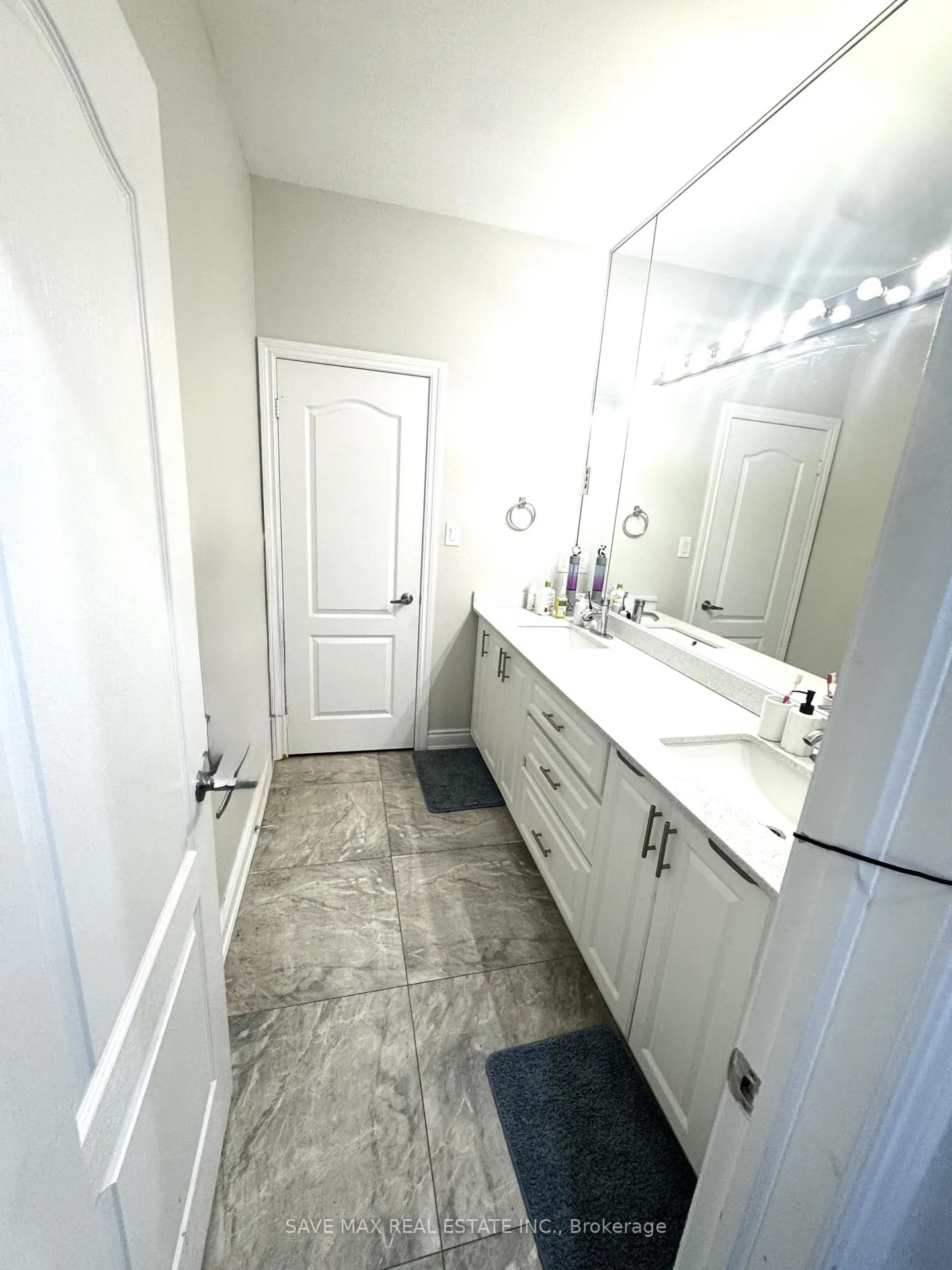 Photo 21 of 64 Louvain Drive, Brampton, Vales of Castlemore North — HOMEH