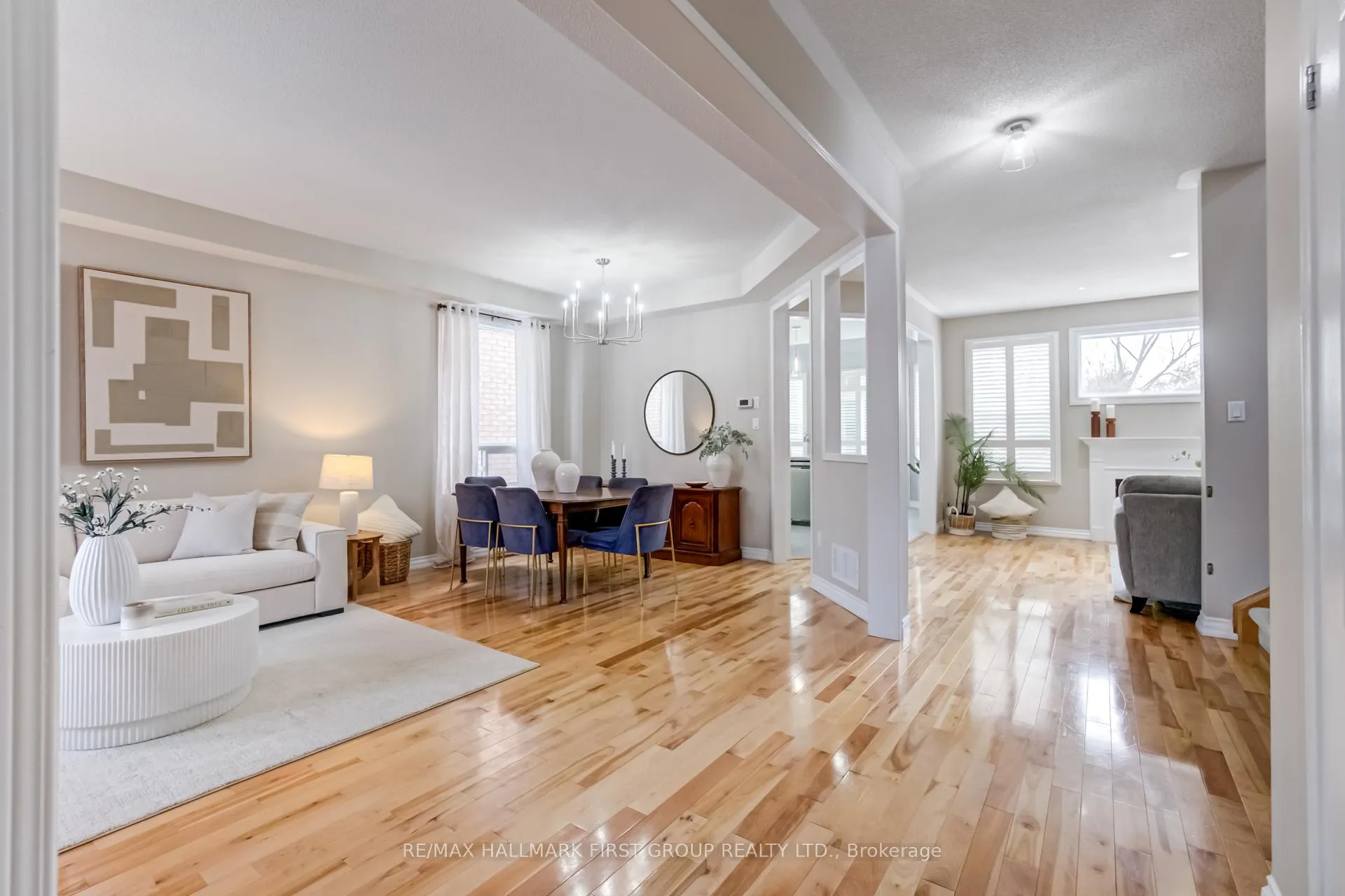 Photo 6 of 1750 Autumn Crescent, Pickering, Amberlea — HOMEH