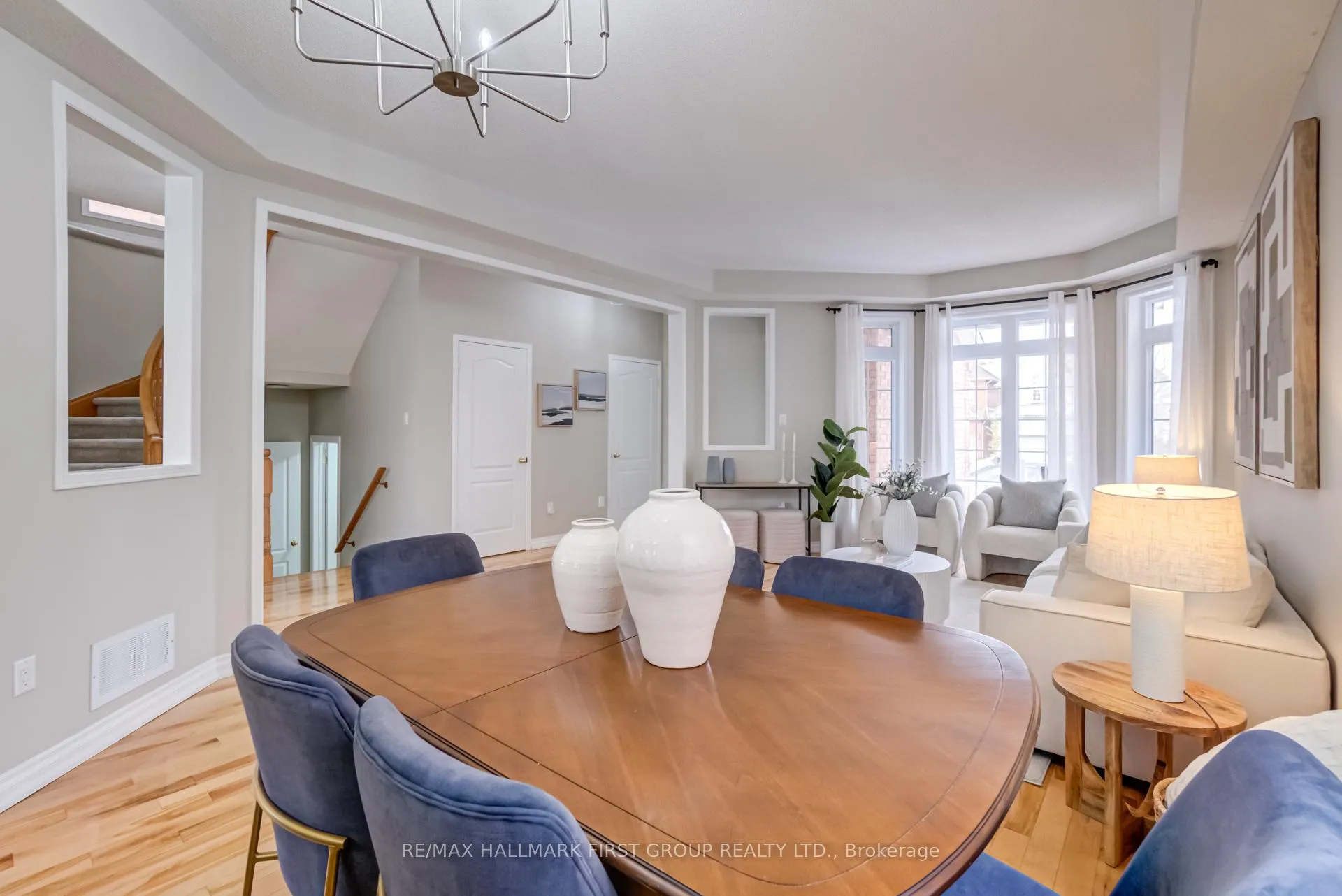 Photo 8 of 1750 Autumn Crescent, Pickering, Amberlea — HOMEH