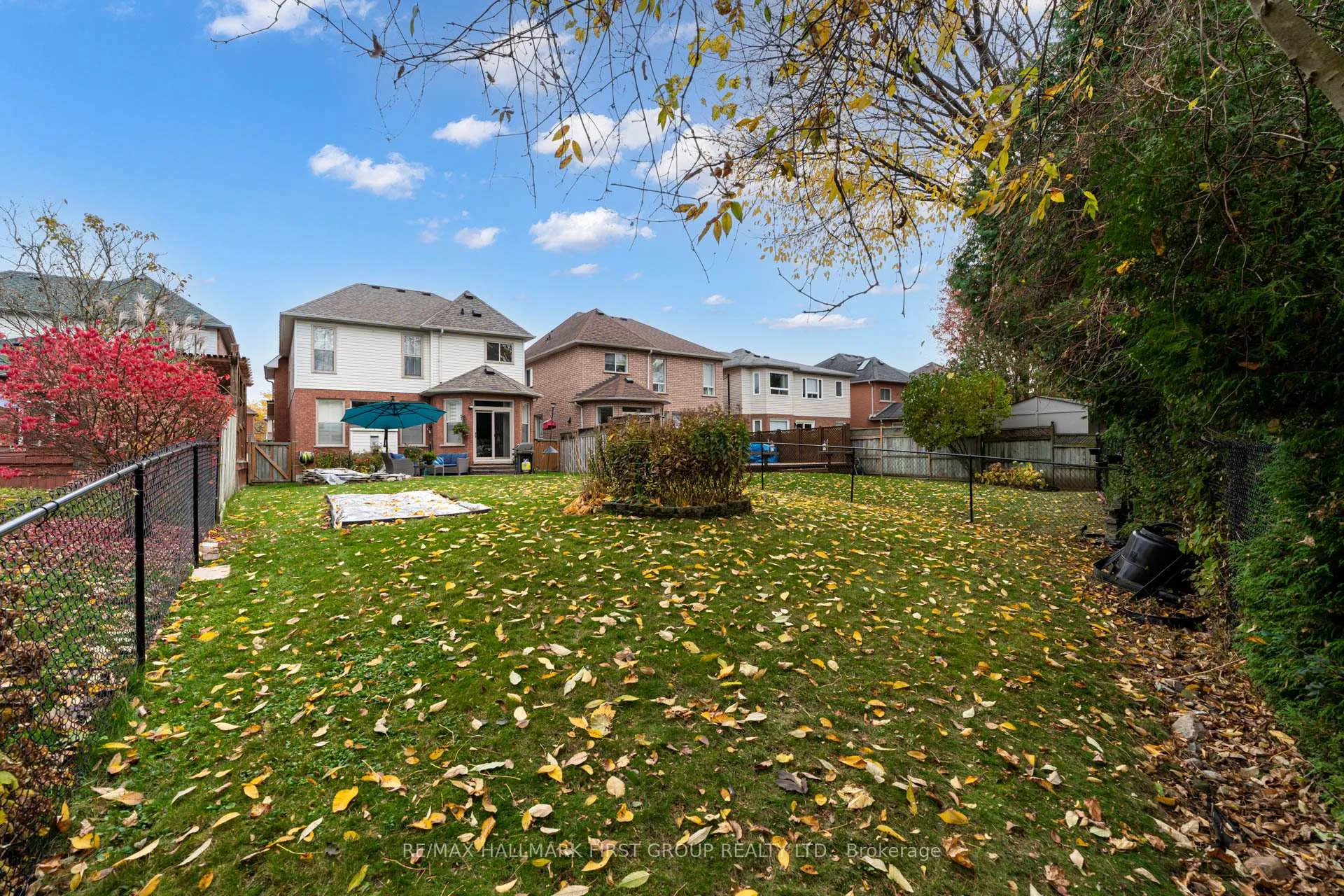 Photo 34 of 1750 Autumn Crescent, Pickering, Amberlea — HOMEH