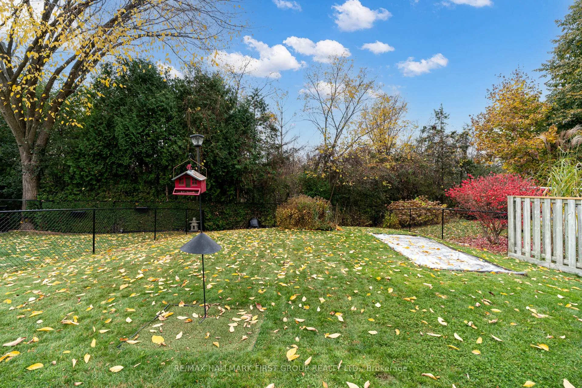 Photo 36 of 1750 Autumn Crescent, Pickering, Amberlea — HOMEH