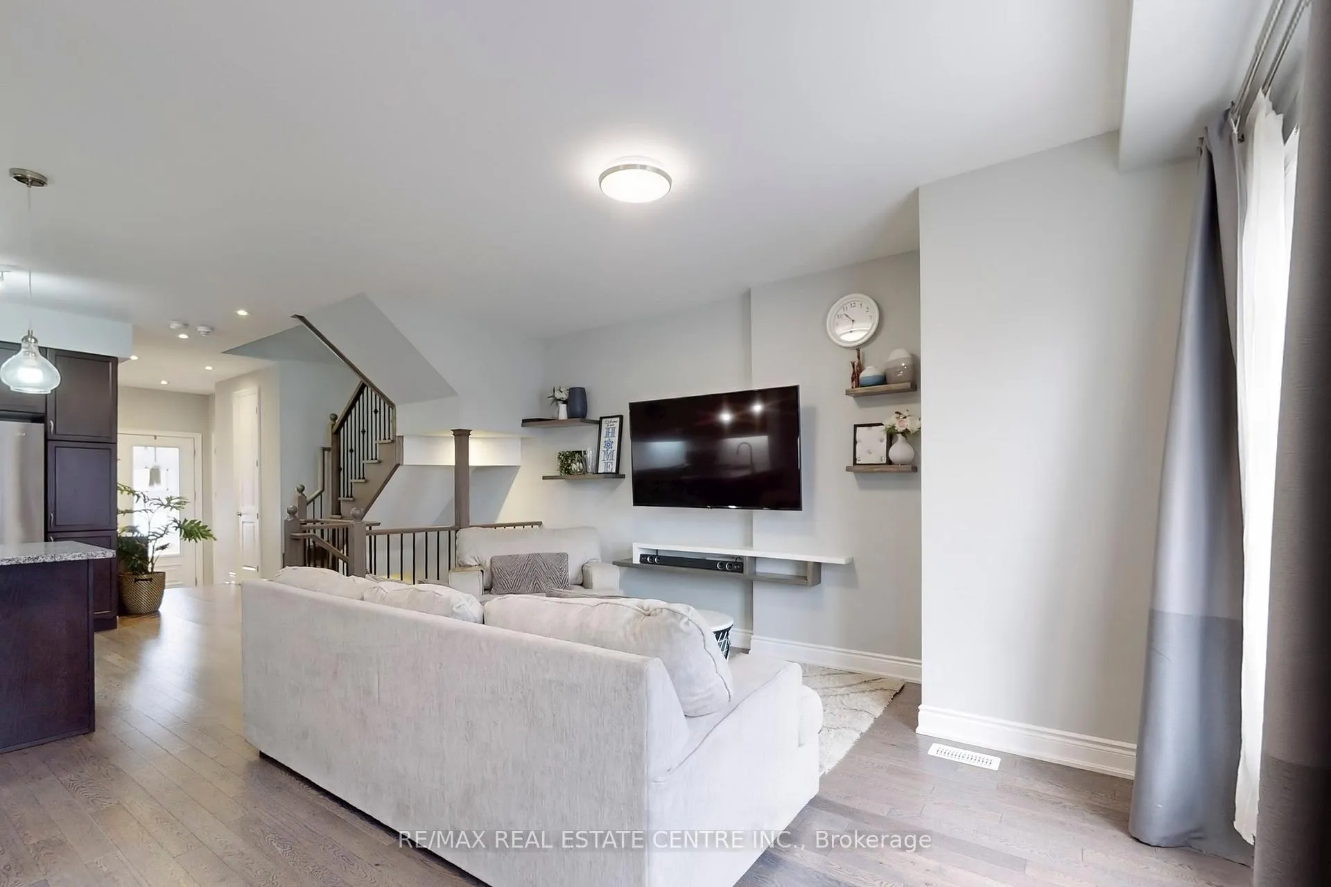 Photo 15 of 148 Walker Boulevard, New Tecumseth, Alliston — HOMEH