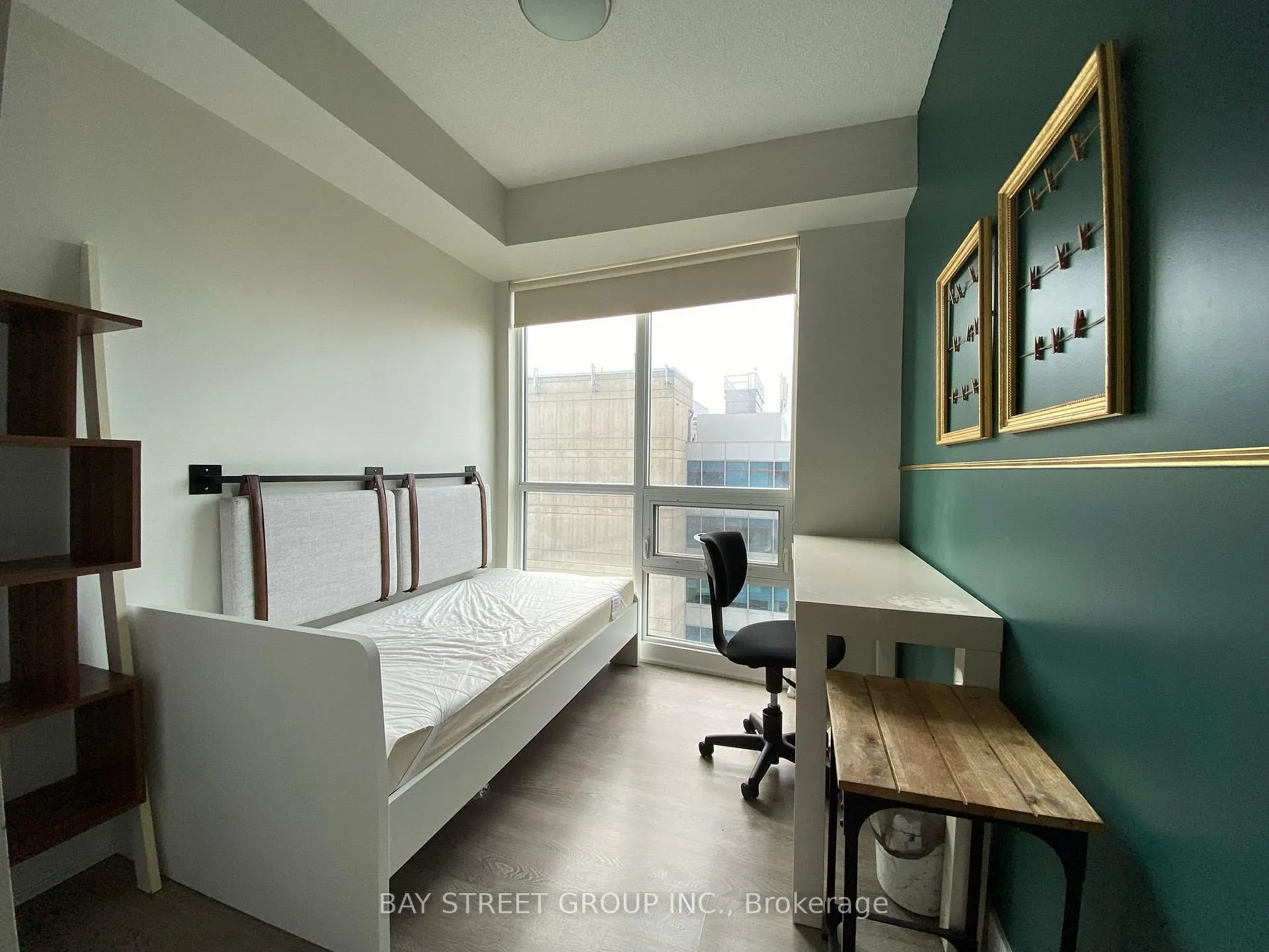 Photo 6 of Unit 1405, 30 Roehampton Avenue, Toronto, Mount Pleasant West — HOMEH