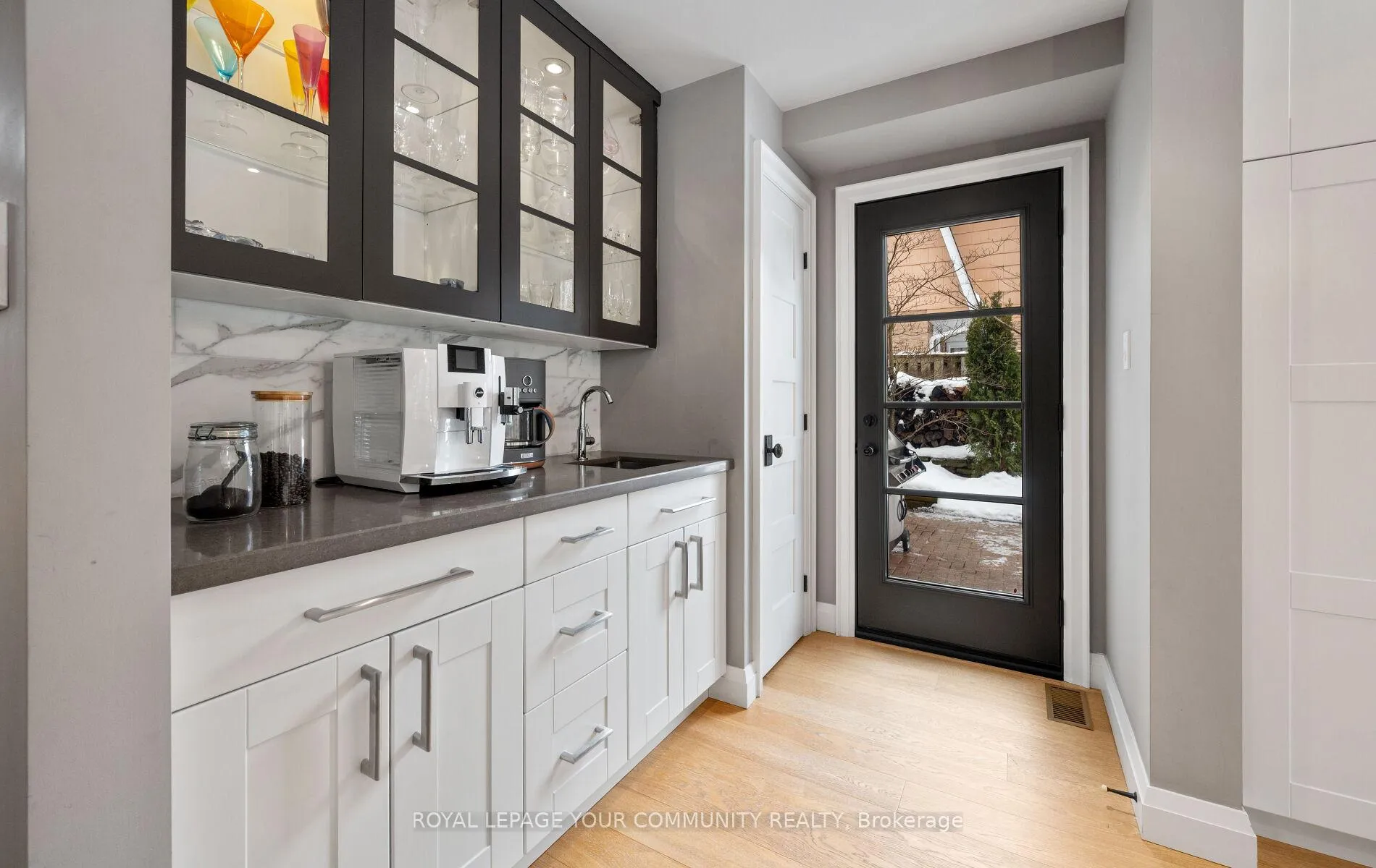 Photo 18 of 12 Glenview Drive, Aurora, Aurora Highlands — HOMEH