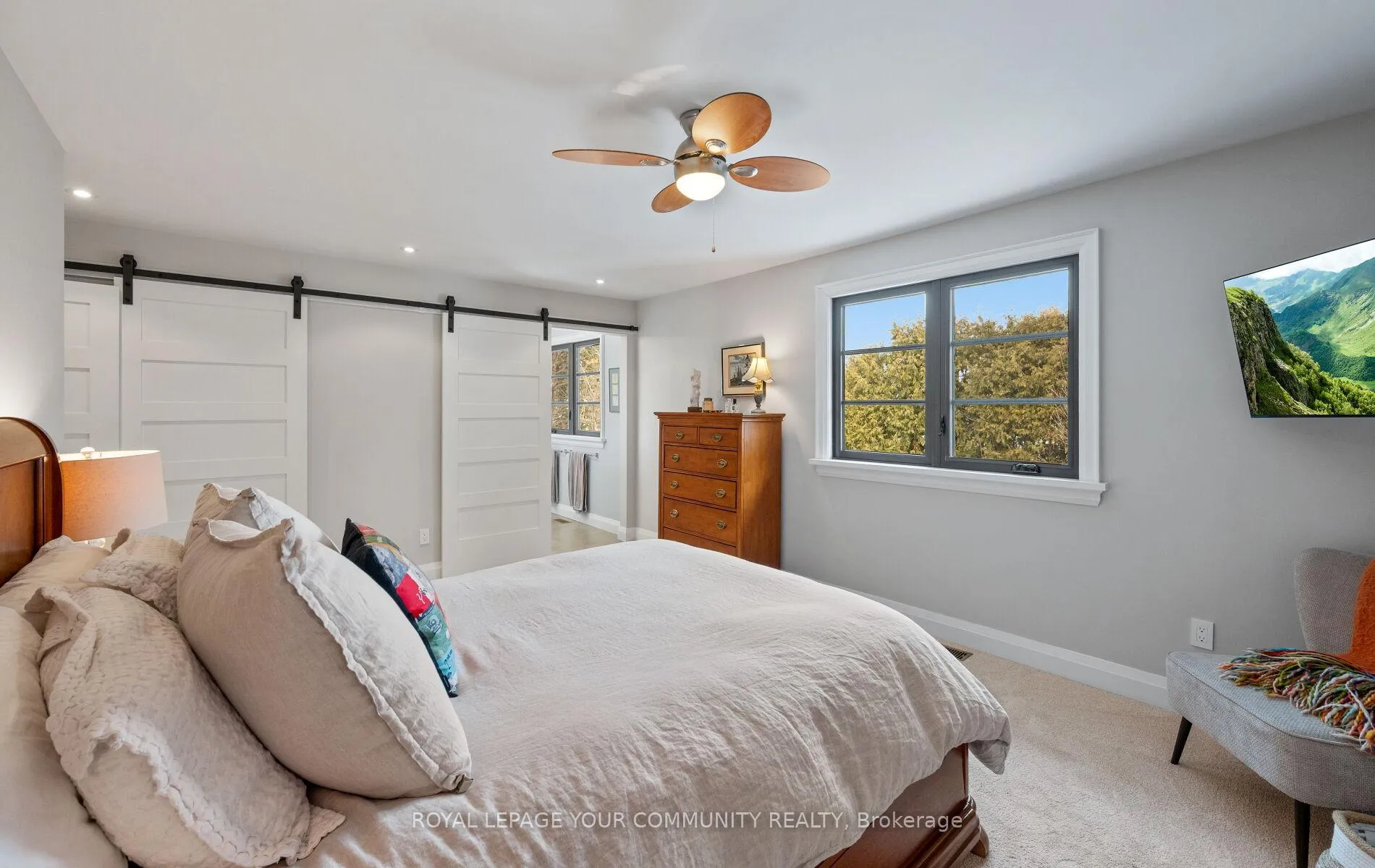 Photo 21 of 12 Glenview Drive, Aurora, Aurora Highlands — HOMEH