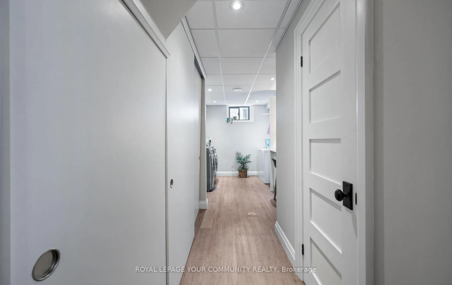 Photo 32 of 12 Glenview Drive, Aurora, Aurora Highlands — HOMEH