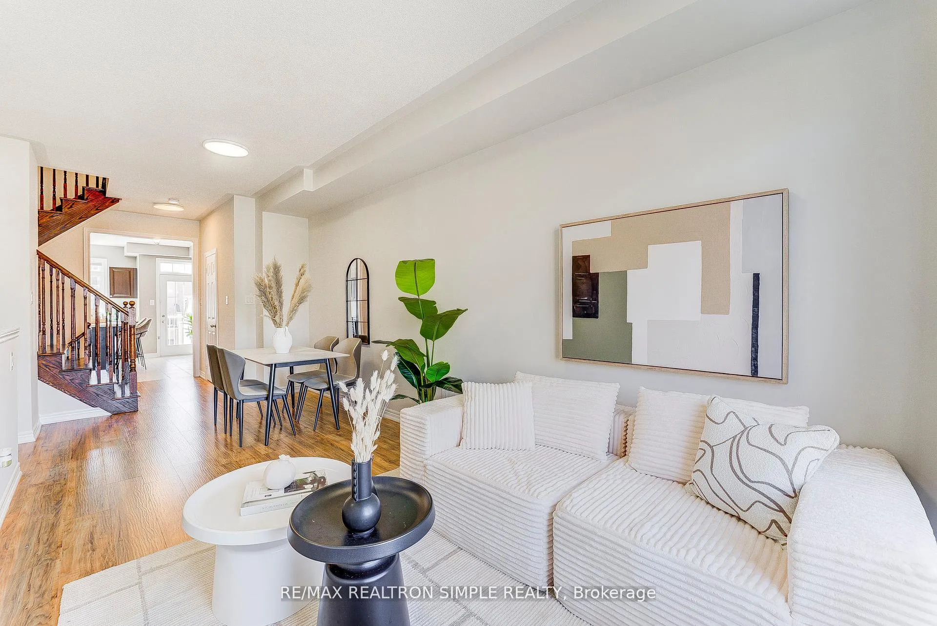 Photo 5 of 304 Delray Drive, Markham, Greensborough — HOMEH