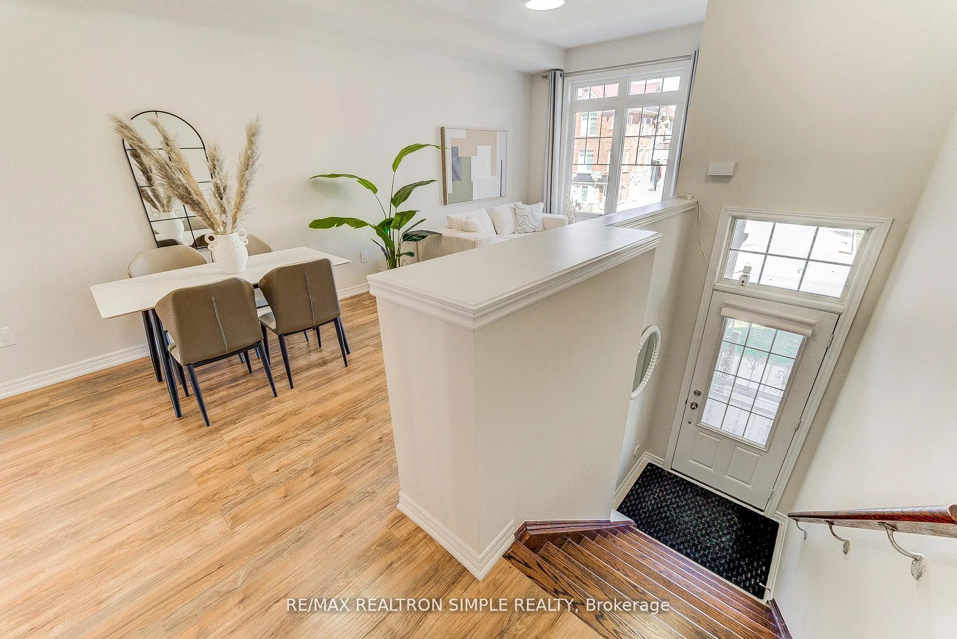 Photo 6 of 304 Delray Drive, Markham, Greensborough — HOMEH