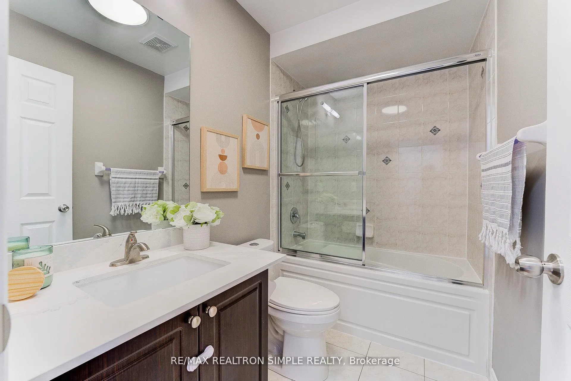 Photo 21 of 304 Delray Drive, Markham, Greensborough — HOMEH