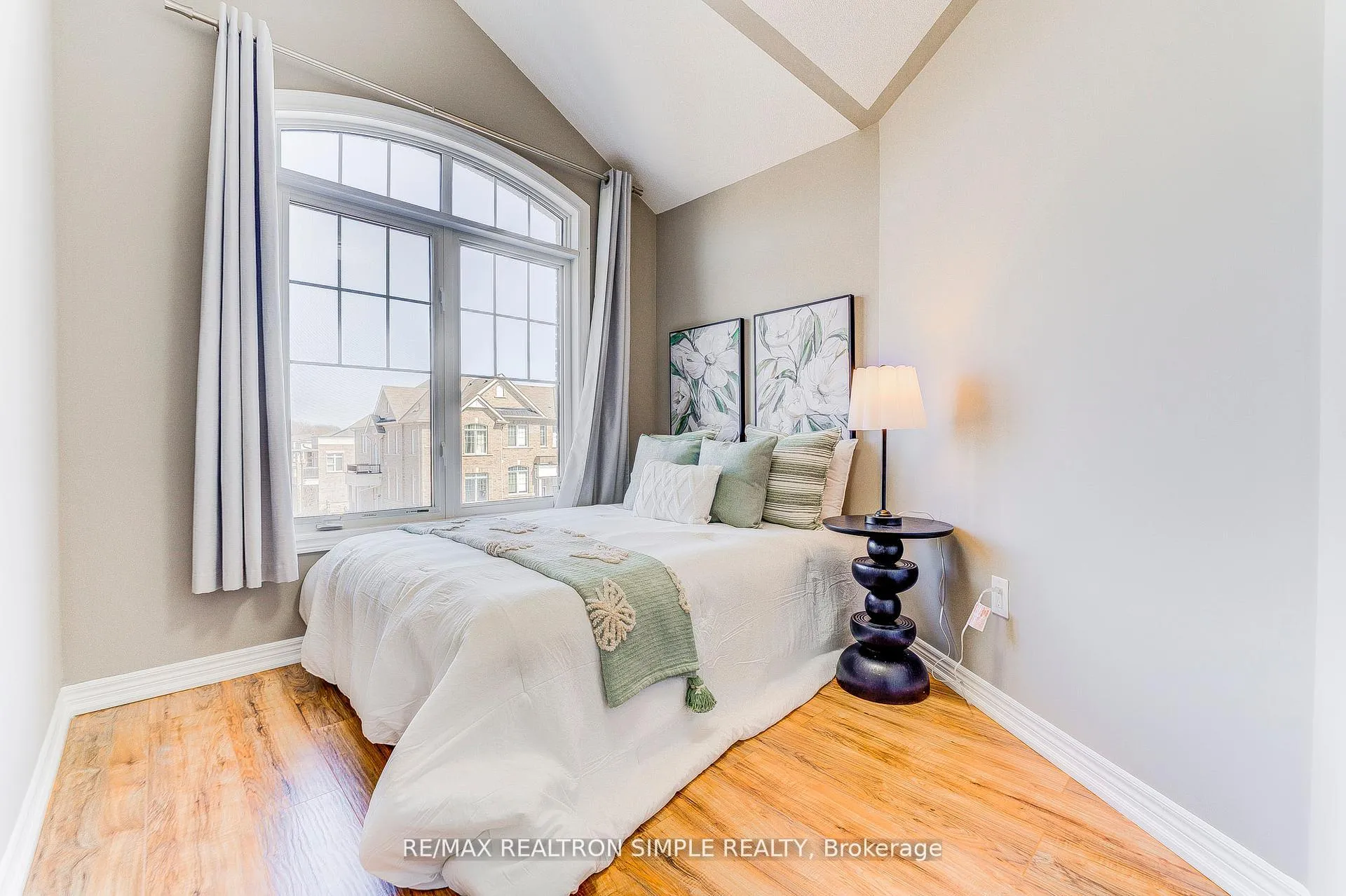 Photo 22 of 304 Delray Drive, Markham, Greensborough — HOMEH