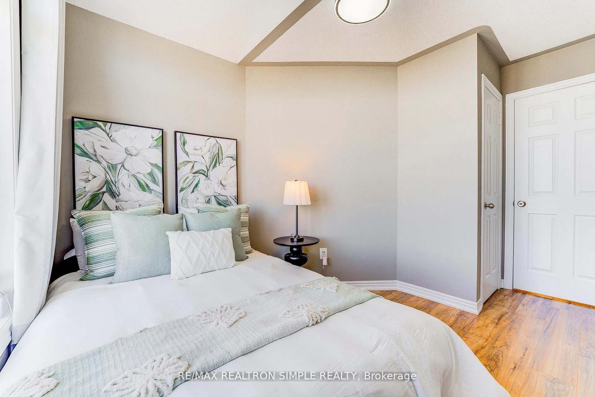 Photo 23 of 304 Delray Drive, Markham, Greensborough — HOMEH