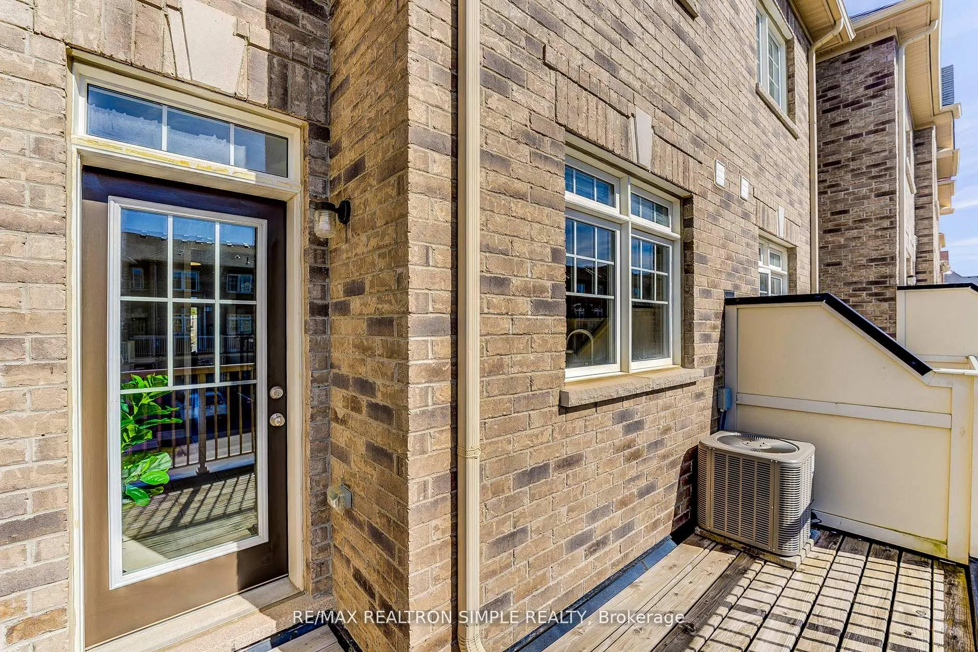 Photo 29 of 304 Delray Drive, Markham, Greensborough — HOMEH
