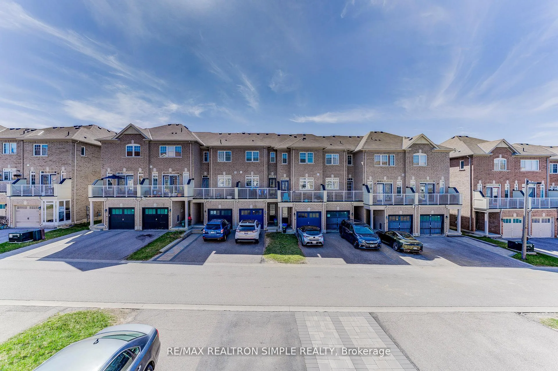 Photo 37 of 304 Delray Drive, Markham, Greensborough — HOMEH