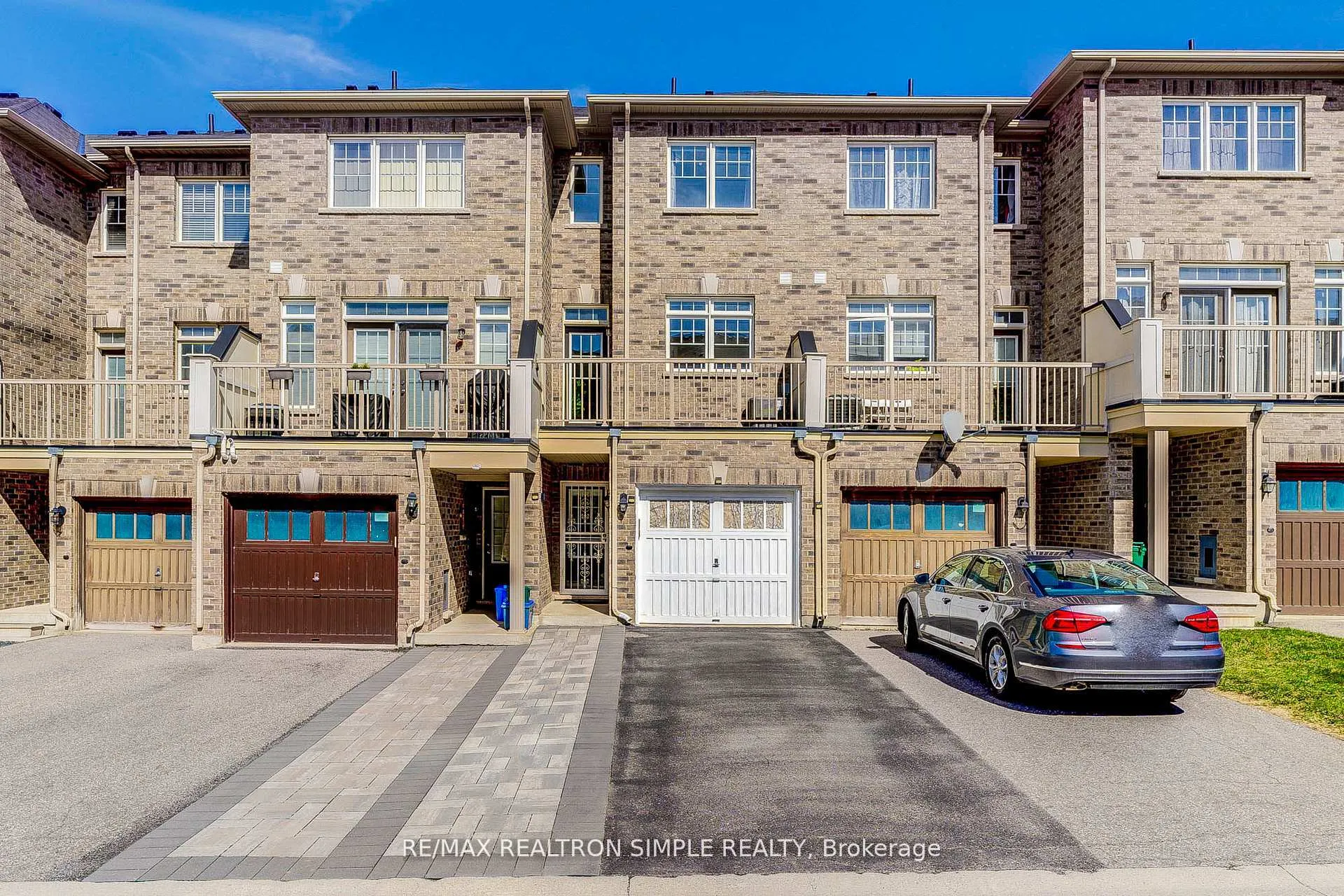 Photo 38 of 304 Delray Drive, Markham, Greensborough — HOMEH