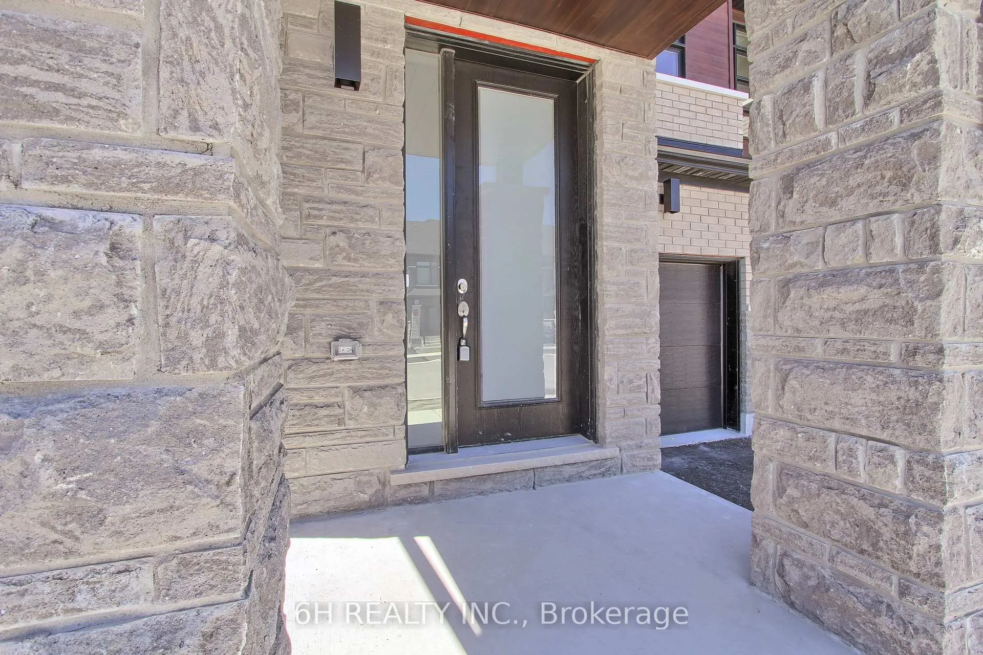 Photo 2 of 2610 Hibiscus Drive, Pickering, Rural Pickering — HOMEH