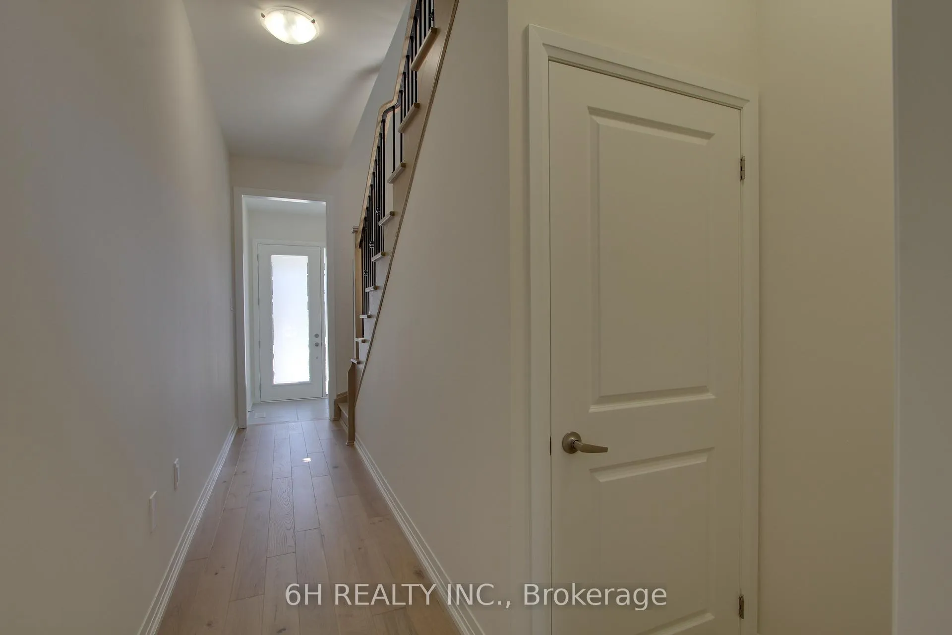Photo 4 of 2610 Hibiscus Drive, Pickering, Rural Pickering — HOMEH