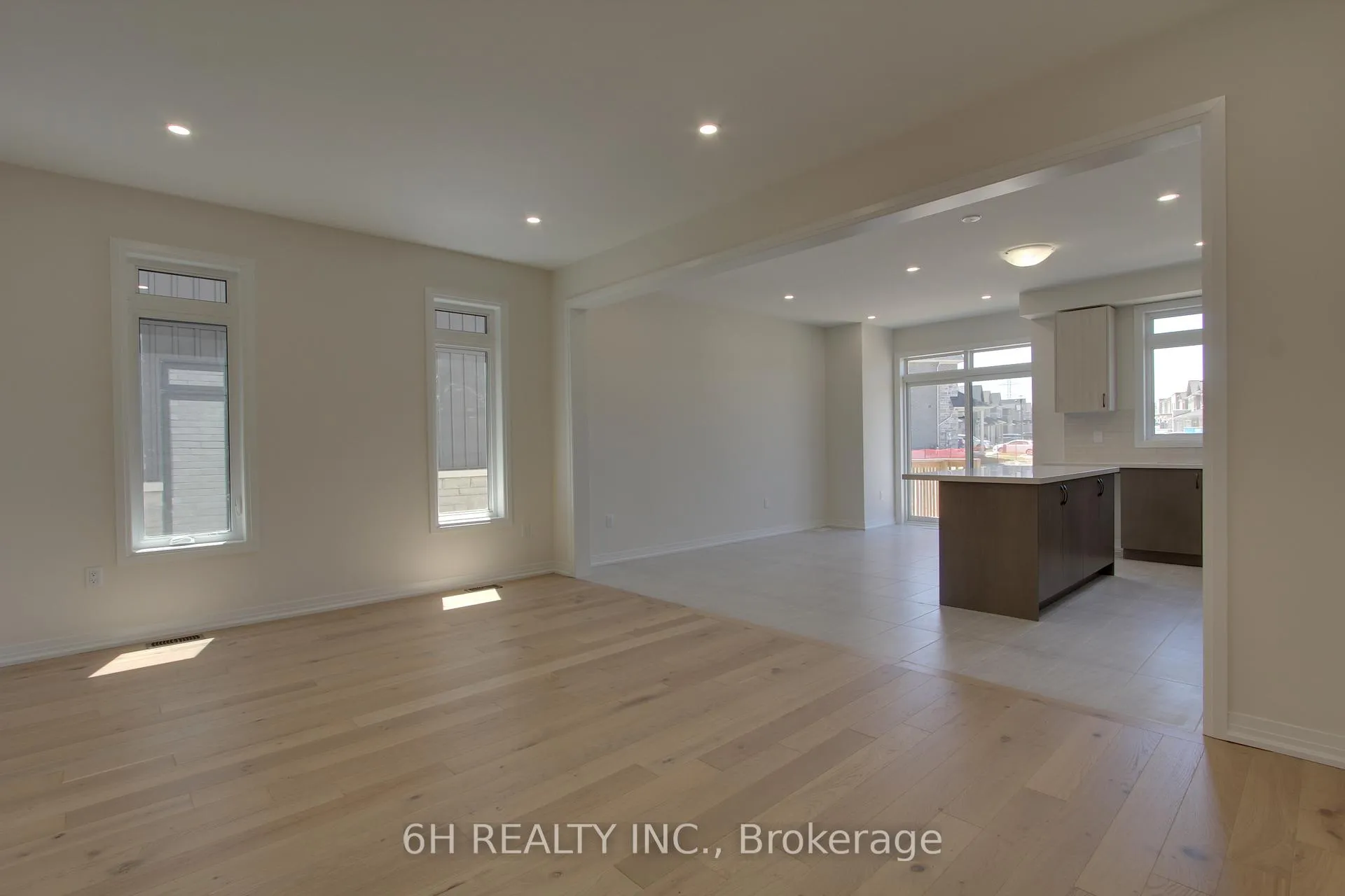Photo 9 of 2610 Hibiscus Drive, Pickering, Rural Pickering — HOMEH
