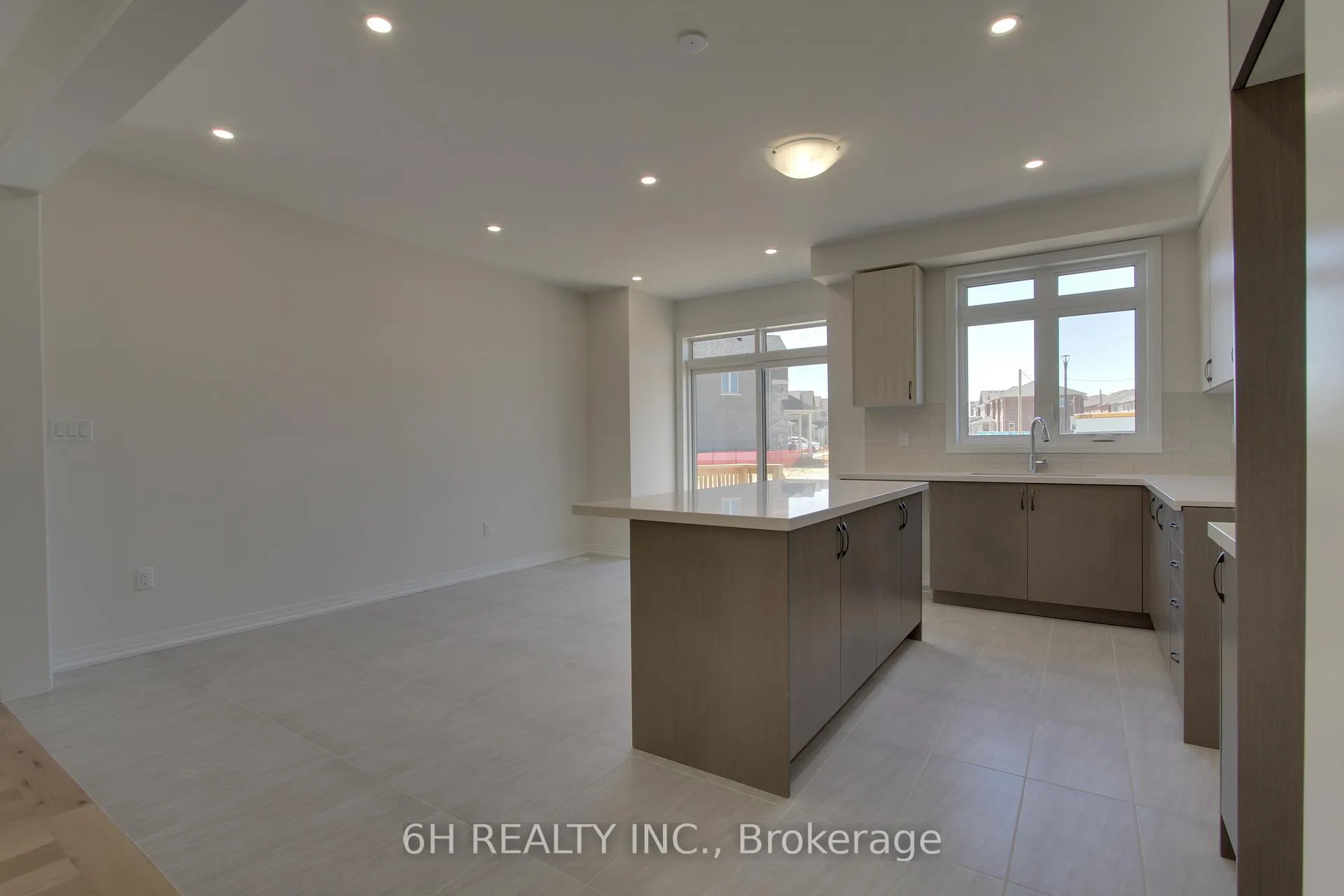 Photo 16 of 2610 Hibiscus Drive, Pickering, Rural Pickering — HOMEH