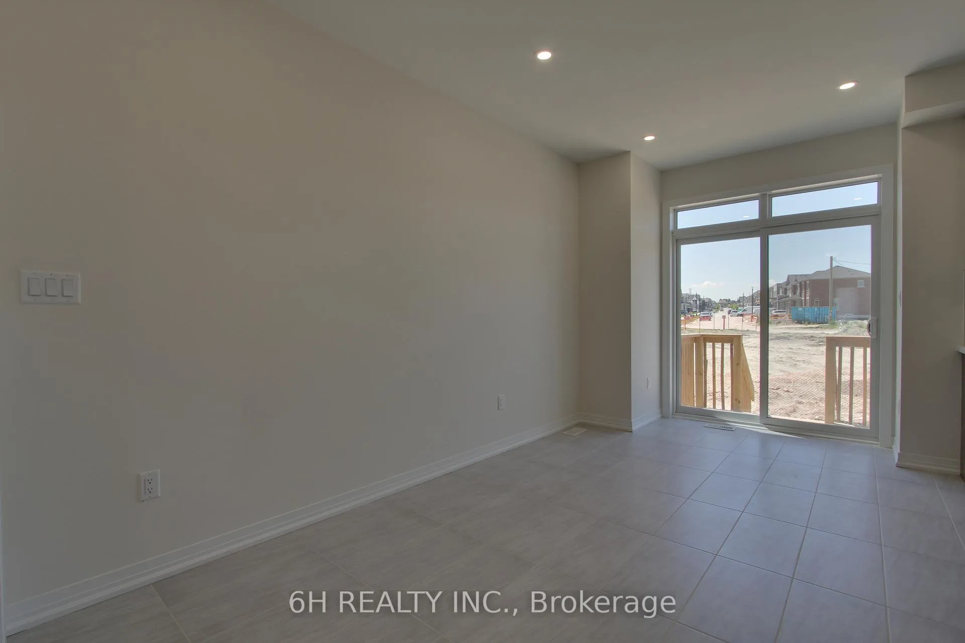 Photo 18 of 2610 Hibiscus Drive, Pickering, Rural Pickering — HOMEH