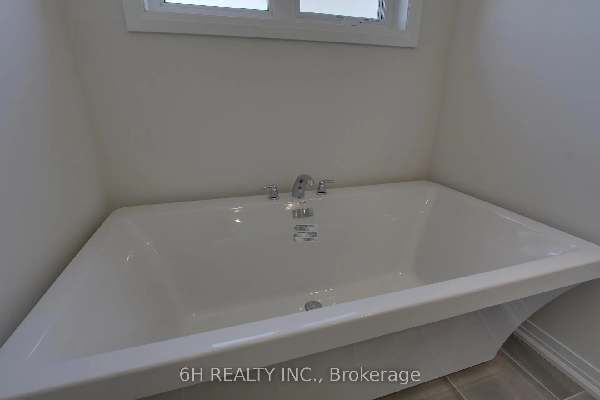 Photo 27 of 2610 Hibiscus Drive, Pickering, Rural Pickering — HOMEH