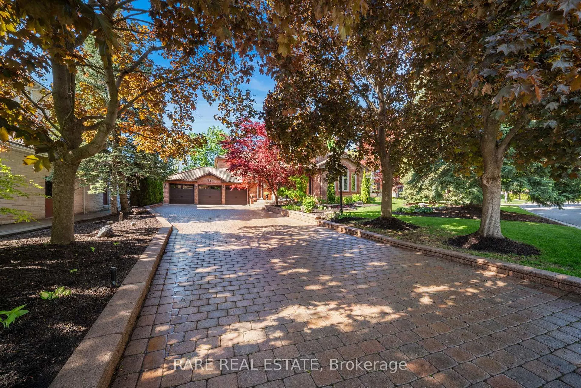 Photo 5 of 30 Delia Place W, Vaughan, Islington Woods — HOMEH