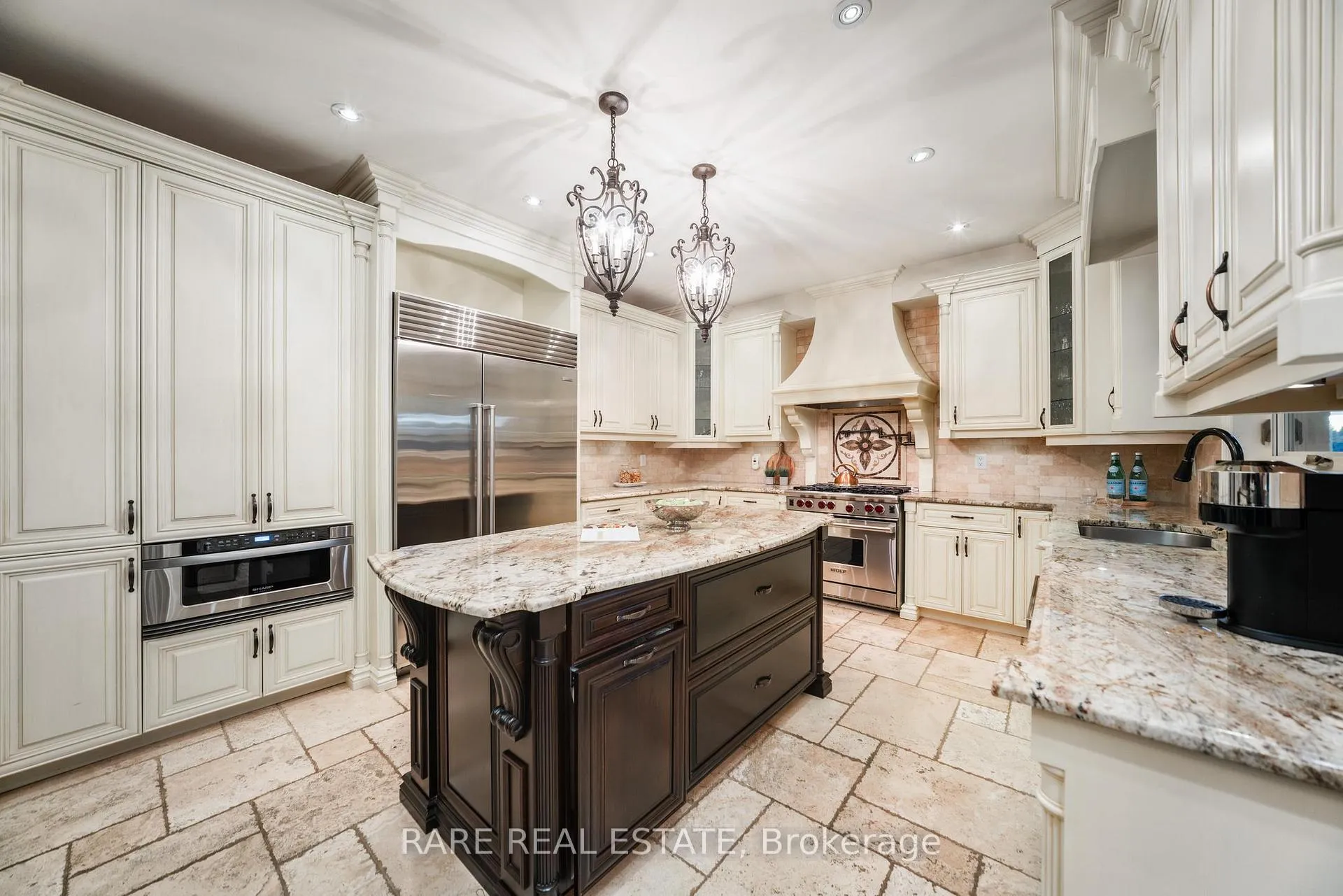 Photo 18 of 30 Delia Place W, Vaughan, Islington Woods — HOMEH