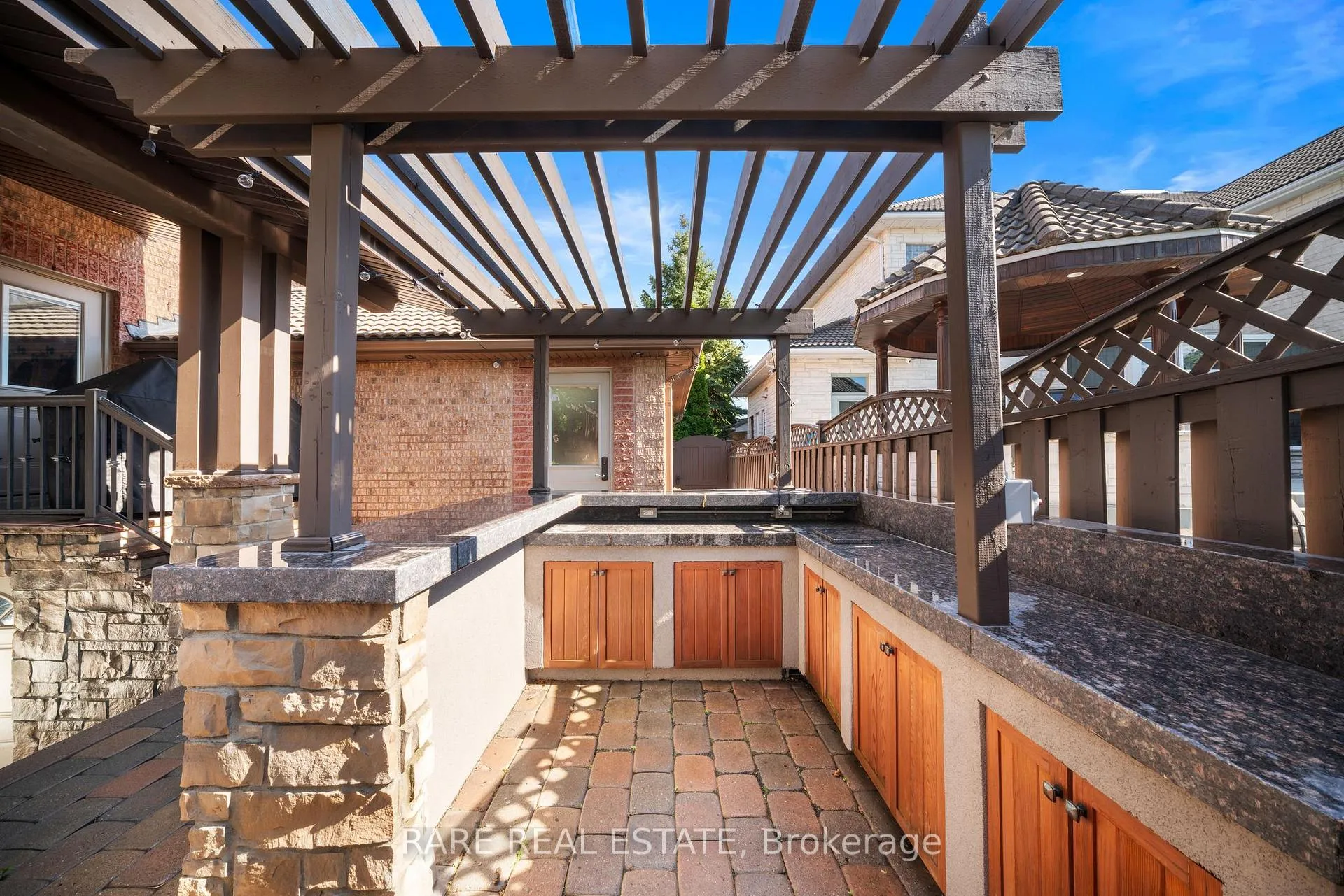 Photo 47 of 30 Delia Place W, Vaughan, Islington Woods — HOMEH