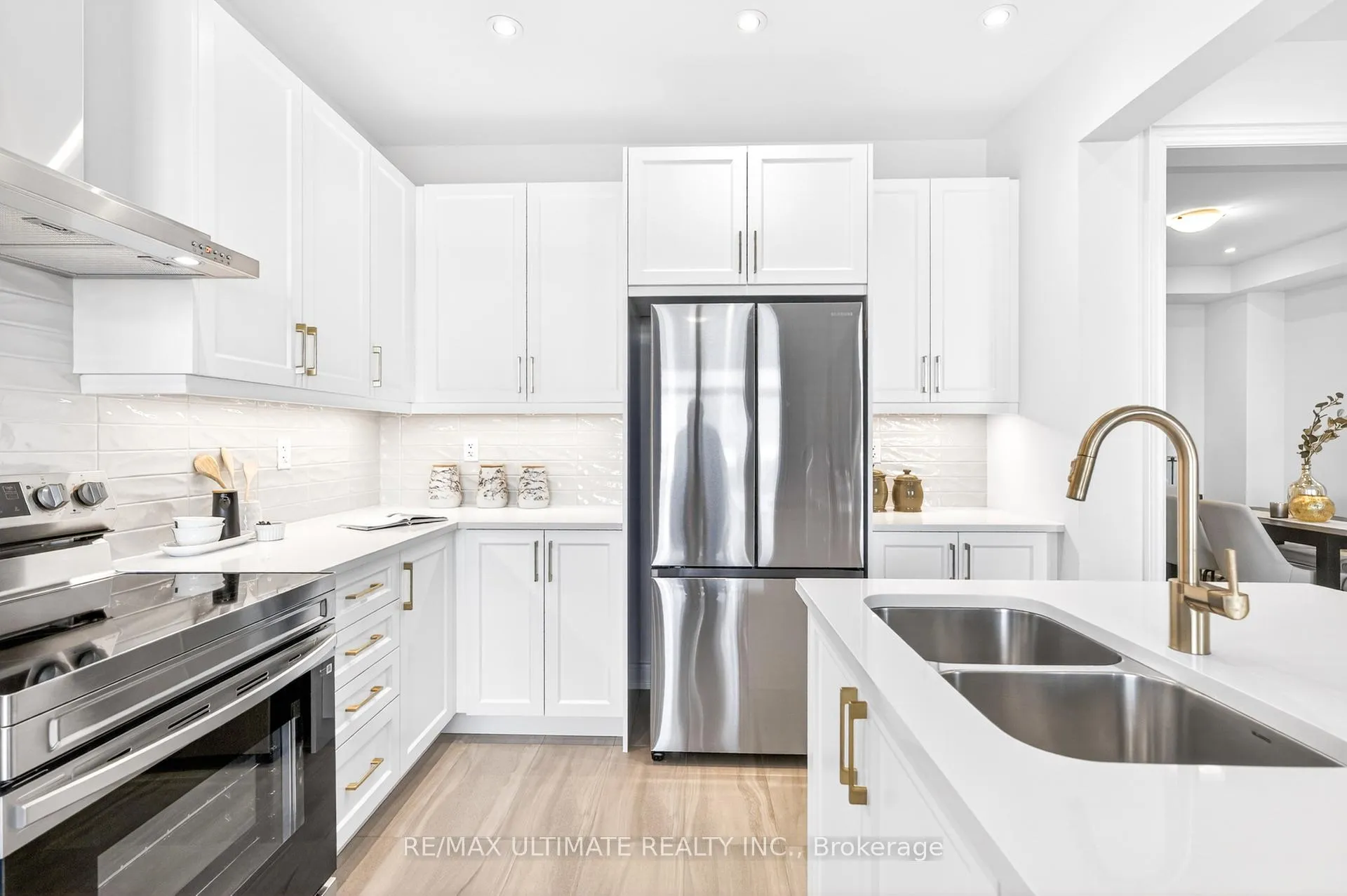 Photo 11 of 6 Fire King Drive, Whitby, Rural Whitby — HOMEH