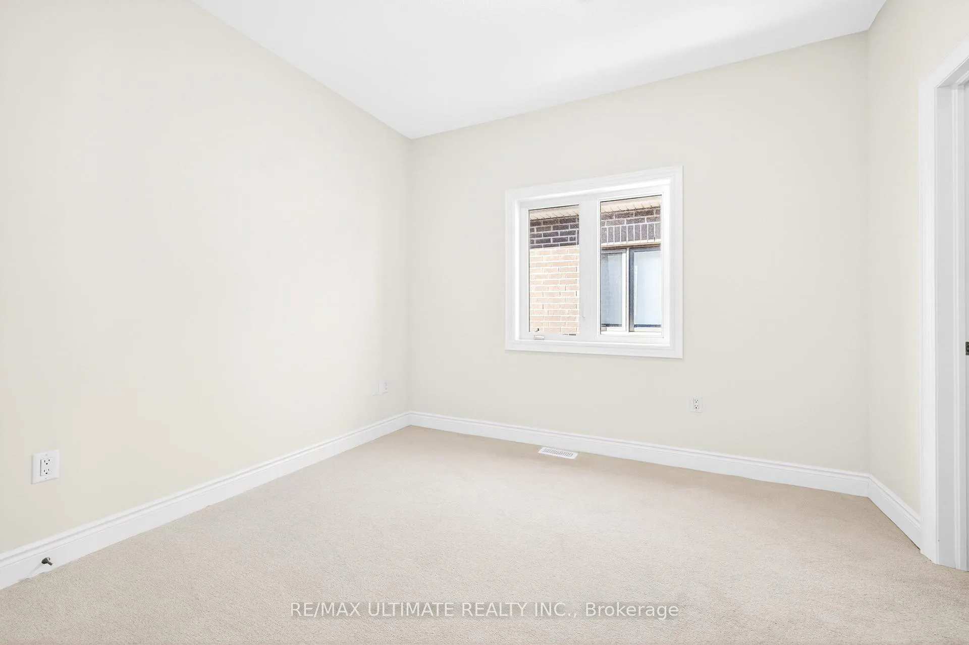 Photo 30 of 6 Fire King Drive, Whitby, Rural Whitby — HOMEH