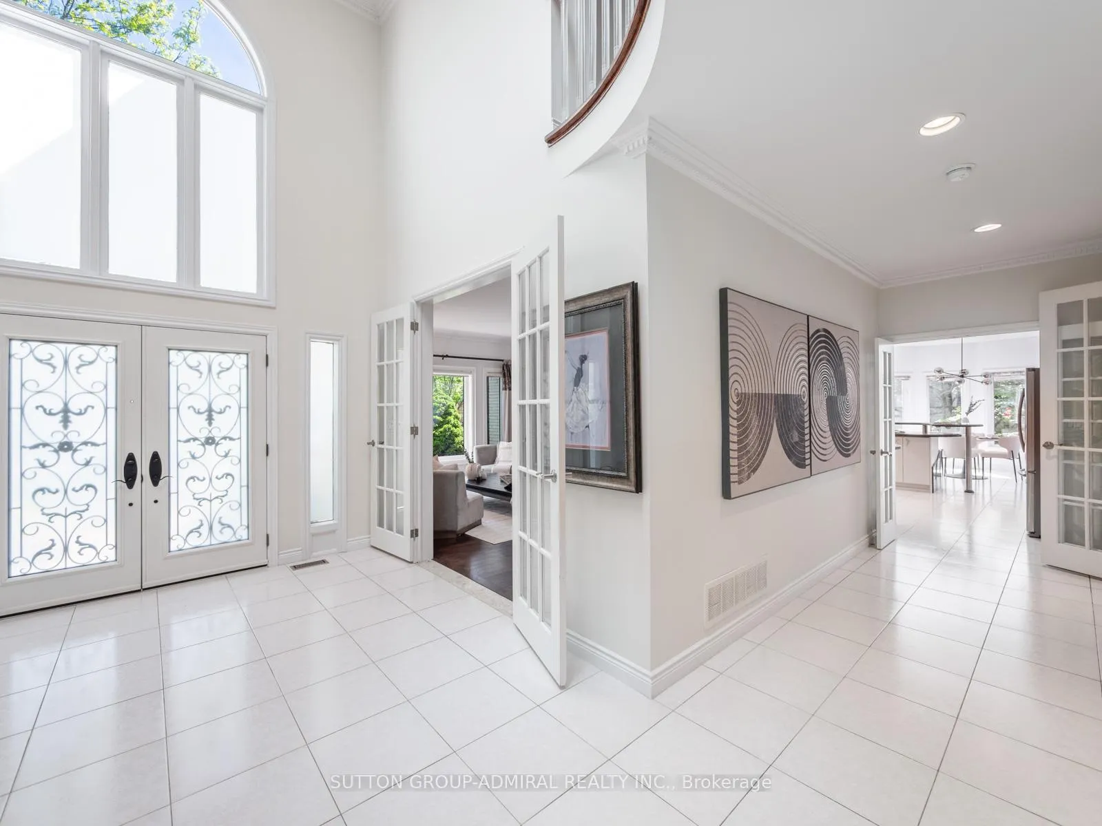 Photo 4 of 437 Beverley Glen Boulevard, Vaughan, Beverley Glen — HOMEH