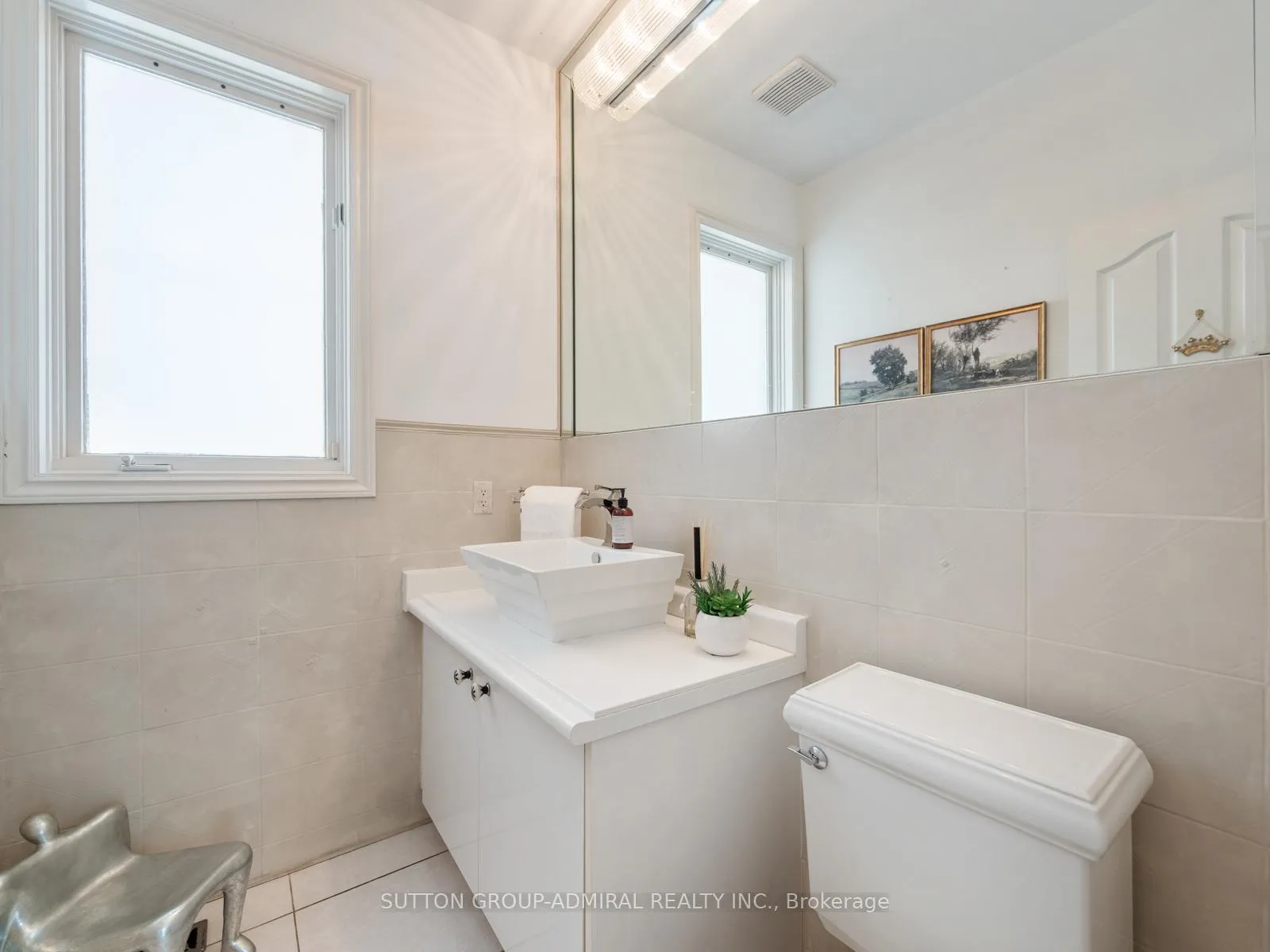 Photo 18 of 437 Beverley Glen Boulevard, Vaughan, Beverley Glen — HOMEH
