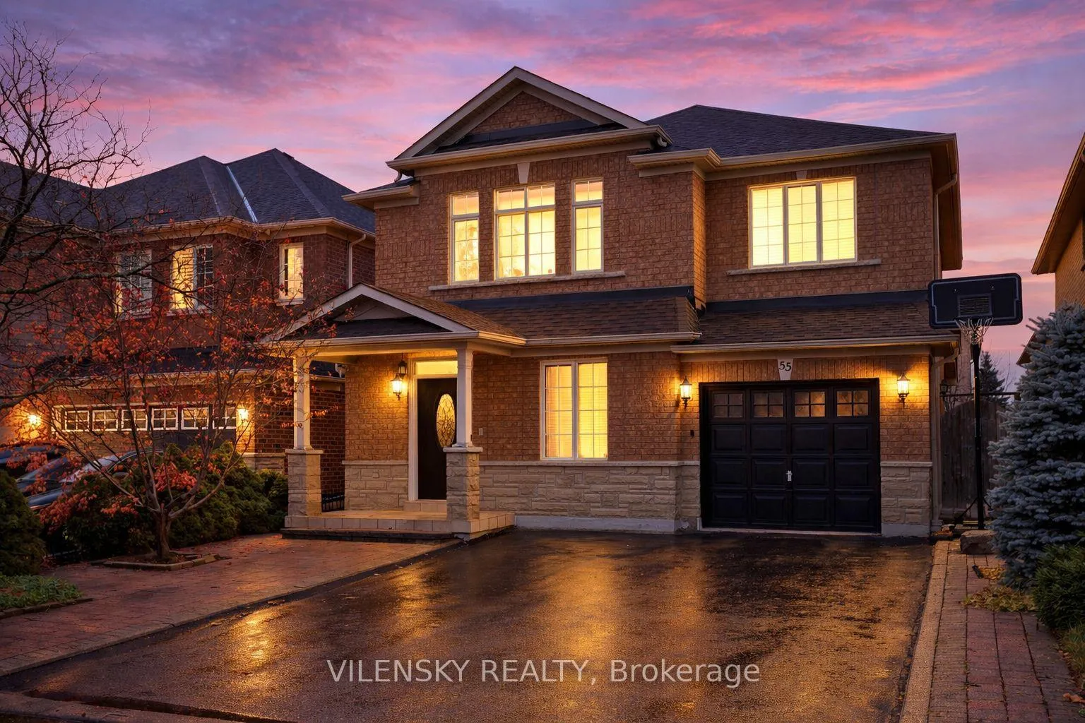 Photo 1 of 55 Queensbridge Drive, Vaughan, Patterson — HOMEH