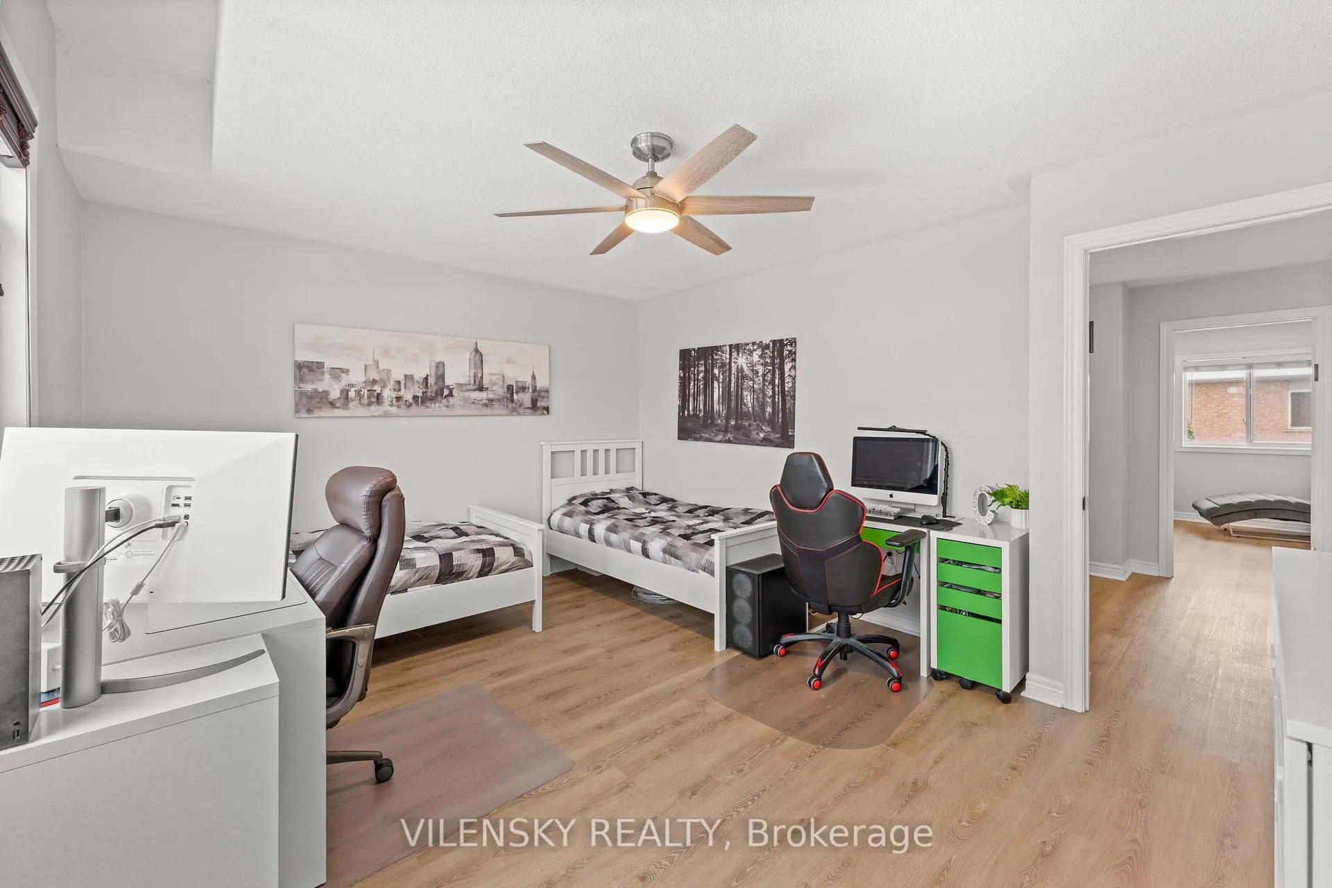 Photo 29 of 55 Queensbridge Drive, Vaughan, Patterson — HOMEH