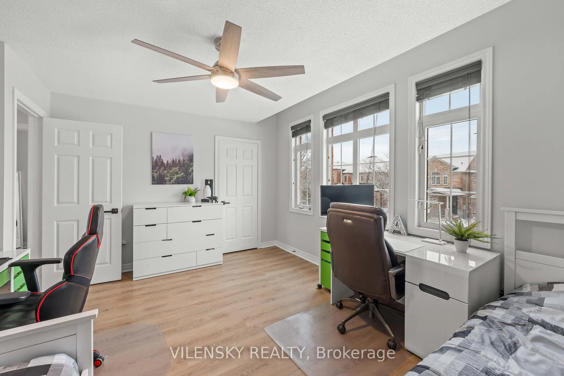 Photo 30 of 55 Queensbridge Drive, Vaughan, Patterson — HOMEH
