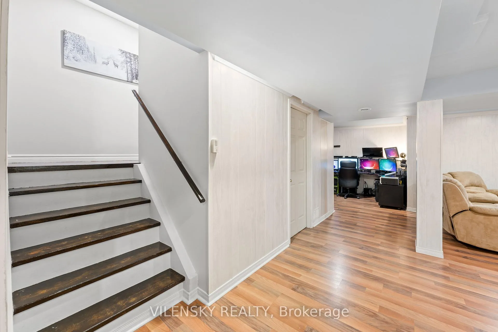Photo 37 of 55 Queensbridge Drive, Vaughan, Patterson — HOMEH