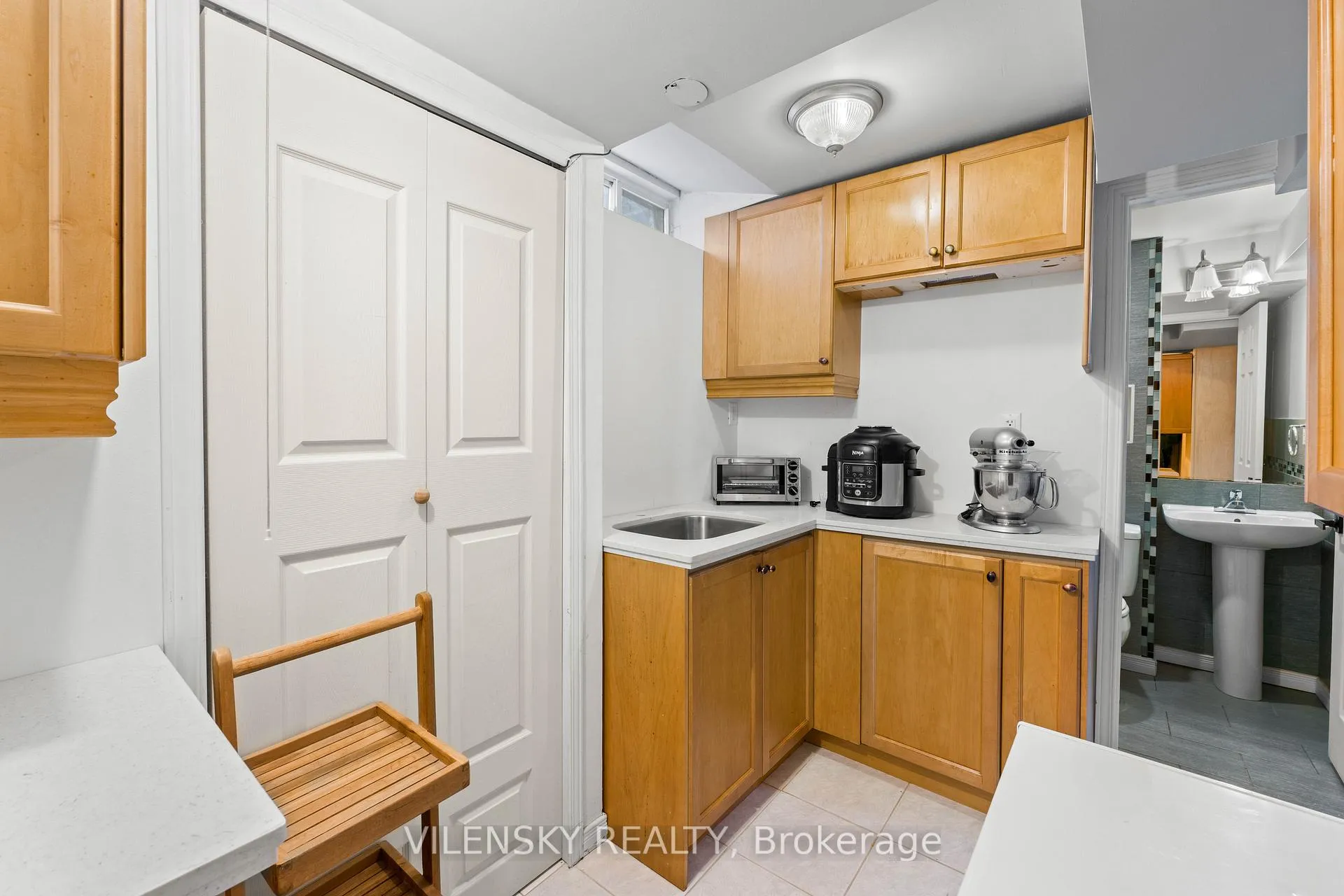 Photo 43 of 55 Queensbridge Drive, Vaughan, Patterson — HOMEH