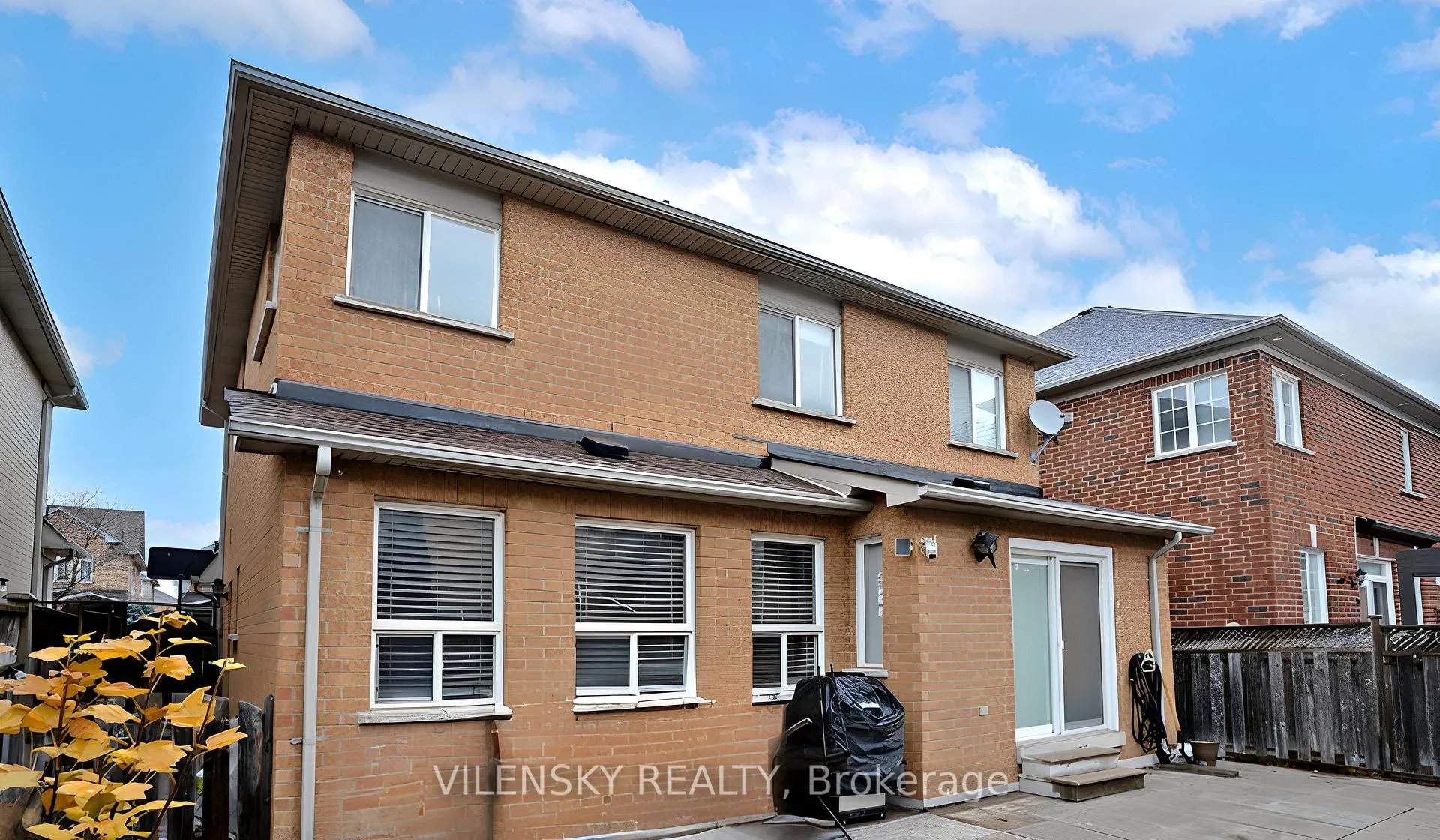 Photo 45 of 55 Queensbridge Drive, Vaughan, Patterson — HOMEH