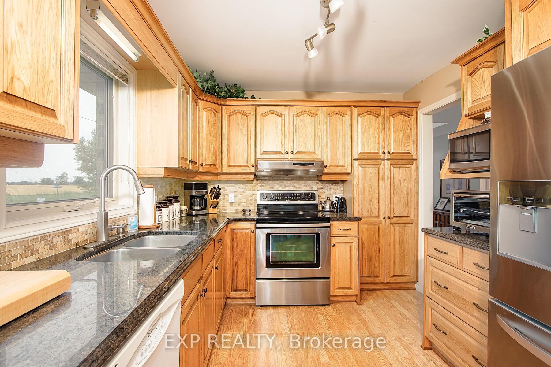 Photo 11 of 262 Kettle Creek Drive, Central Elgin, Belmont — HOMEH