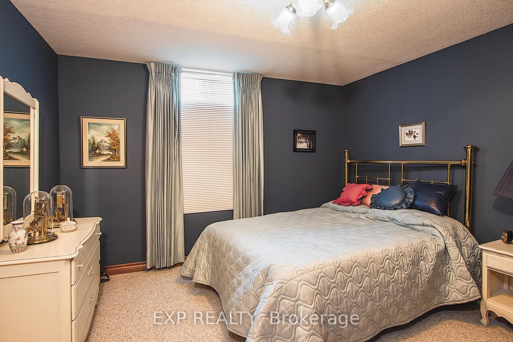 Photo 30 of 262 Kettle Creek Drive, Central Elgin, Belmont — HOMEH