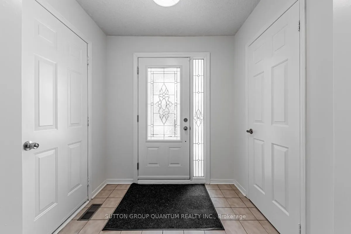 Photo 5 of 115 Wade Gate, Vaughan, Brownridge — HOMEH