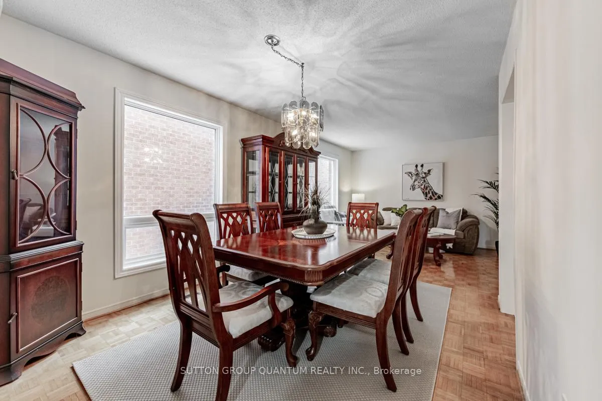 Photo 10 of 115 Wade Gate, Vaughan, Brownridge — HOMEH